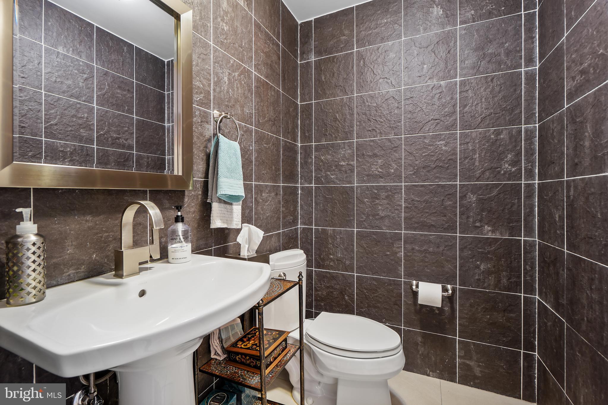 GLENBROOK VILLAGE - Residential