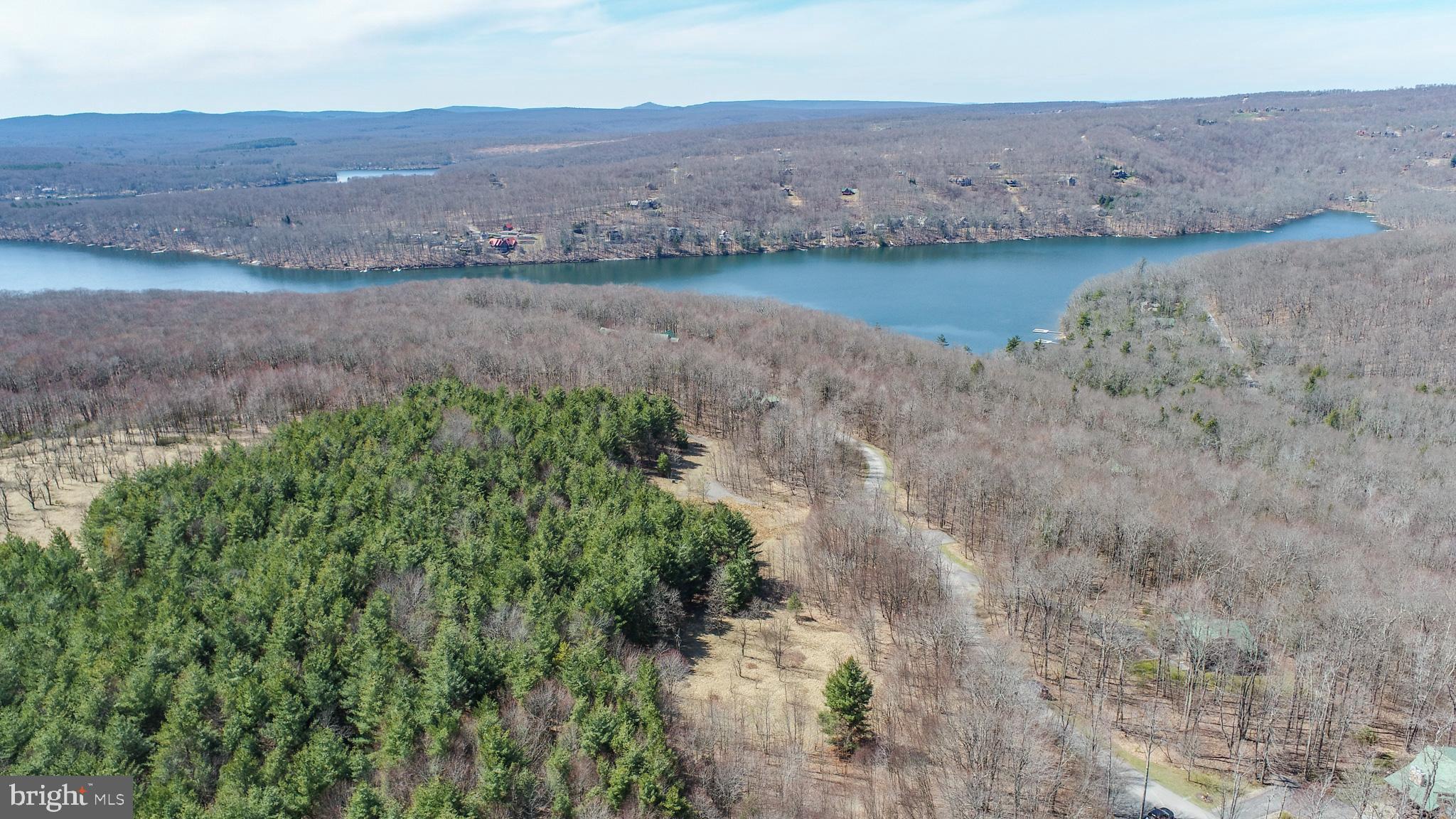 GALLATIN WOODS - Land