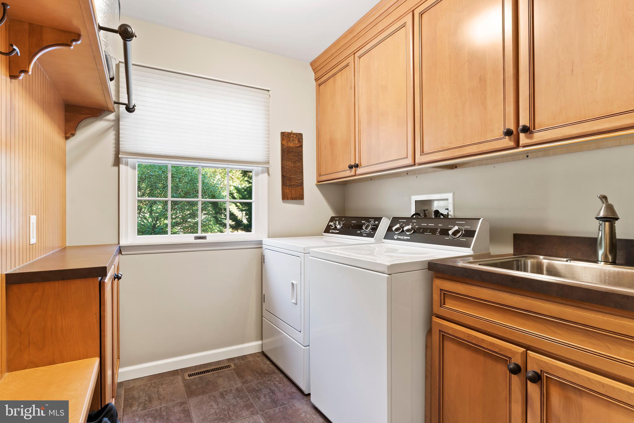 THE RIDINGS - Residential