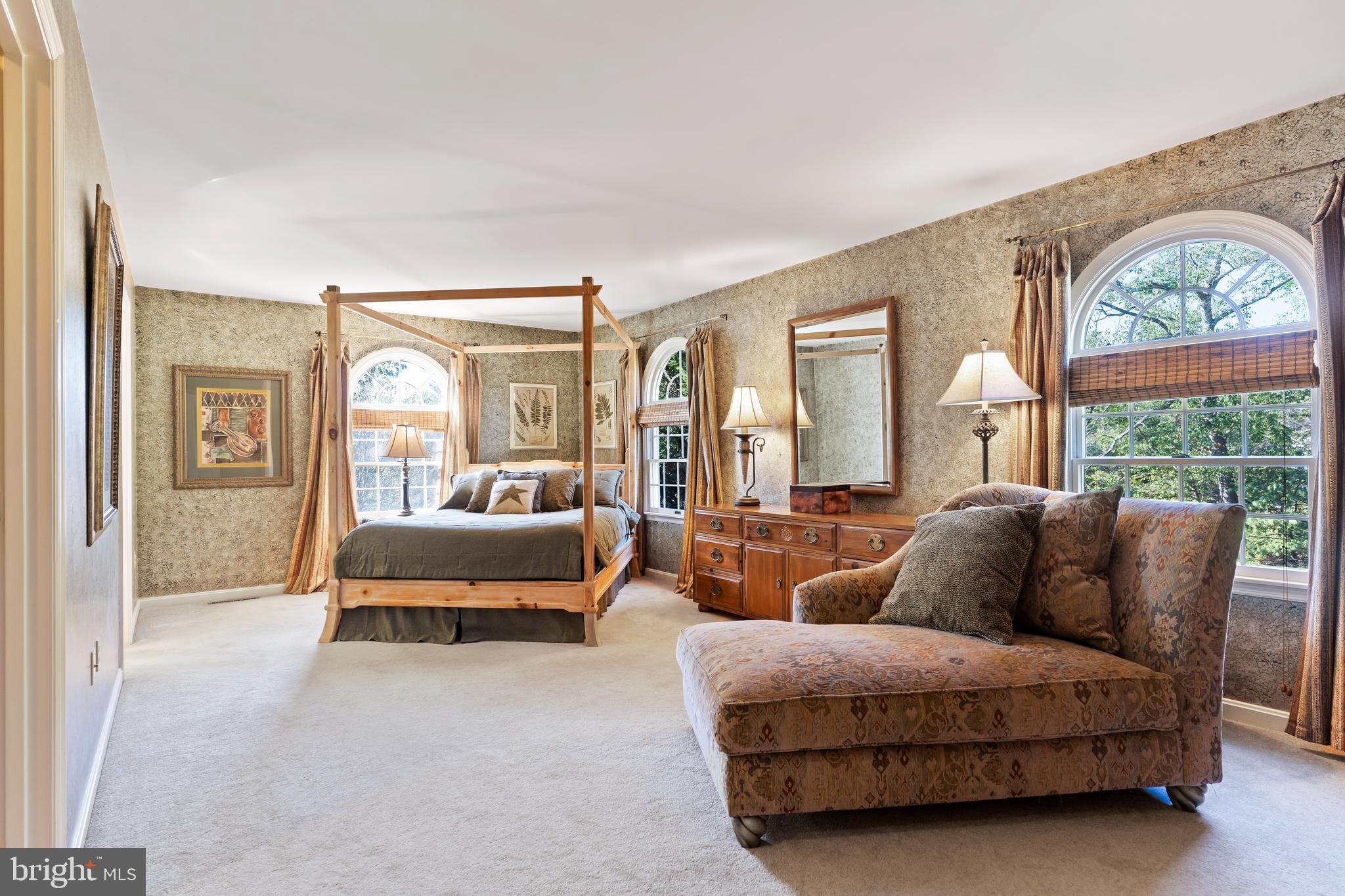 THE RIDINGS - Residential