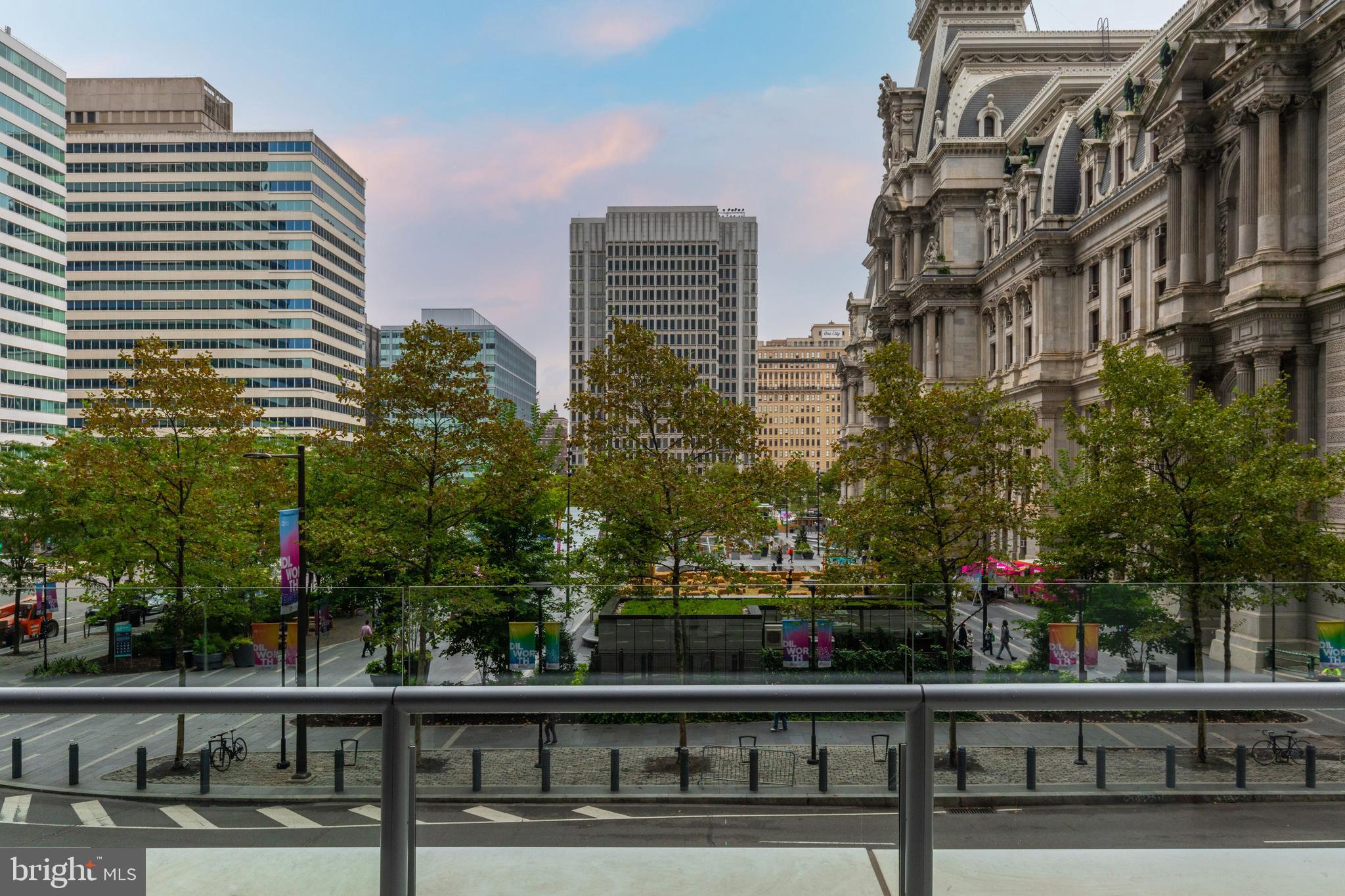 AVENUE OF THE ARTS - Residential