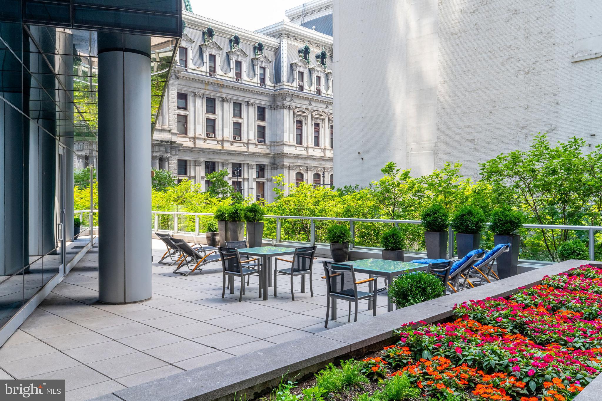 AVENUE OF THE ARTS - Residential