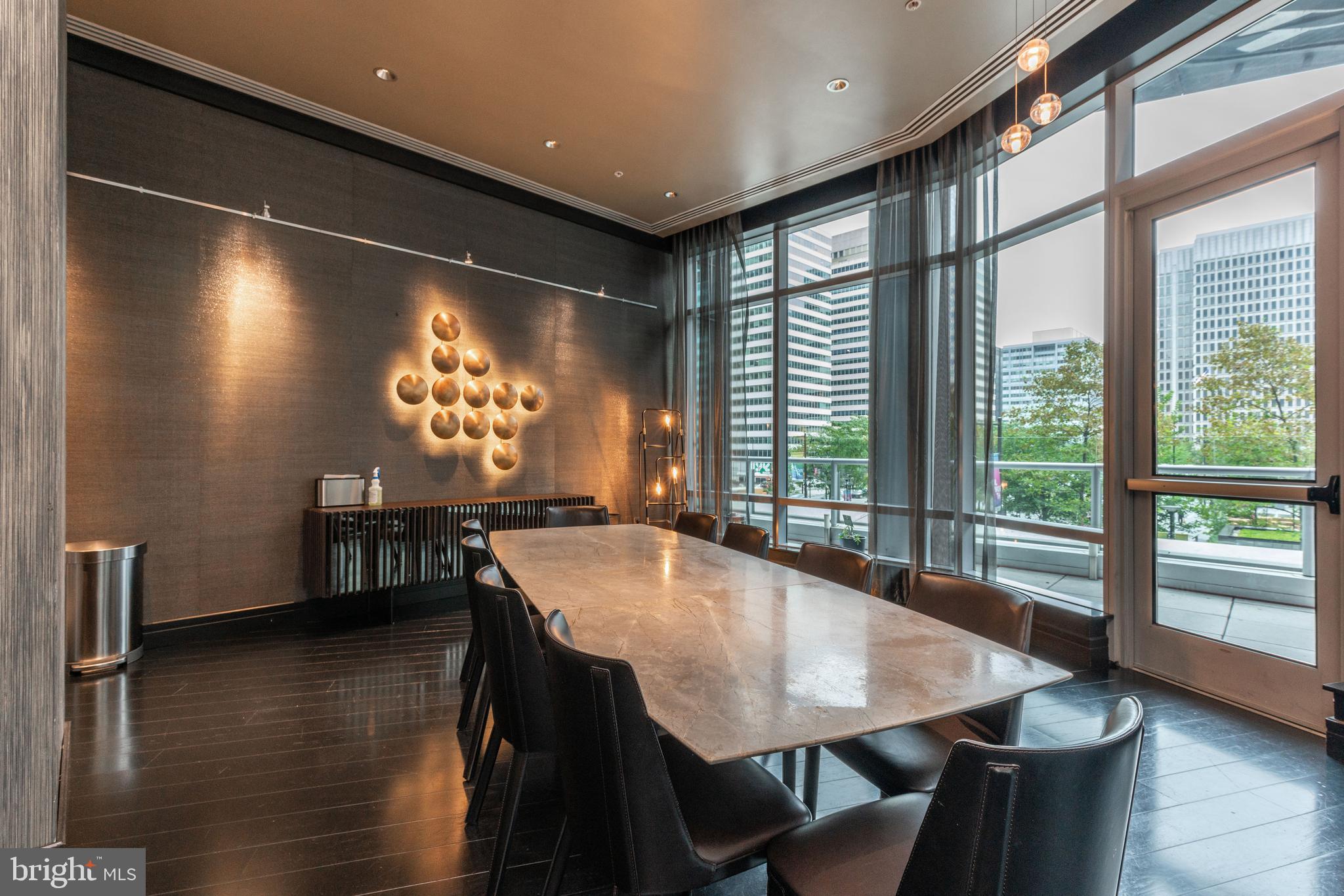 AVENUE OF THE ARTS - Residential