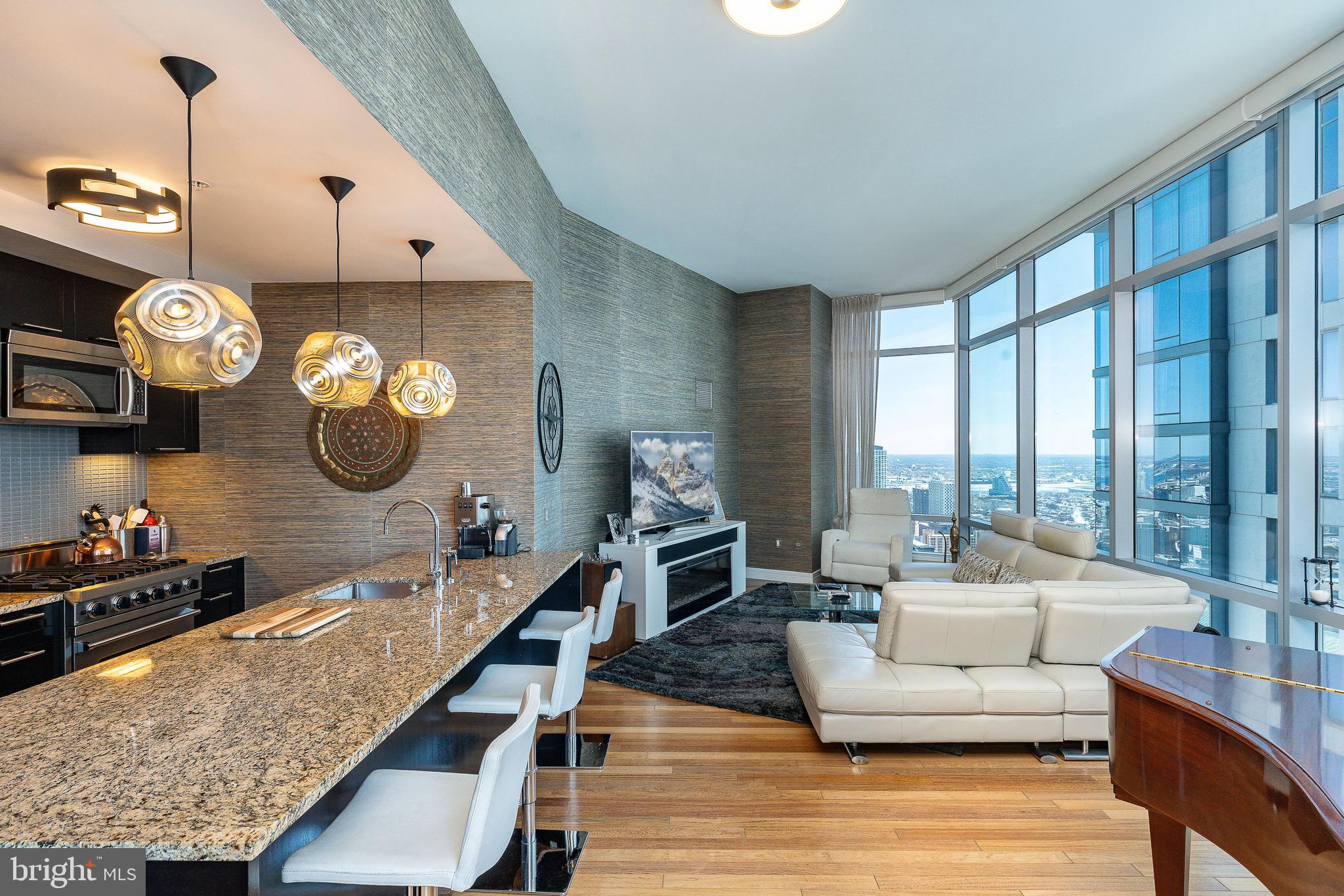 AVENUE OF THE ARTS - Residential