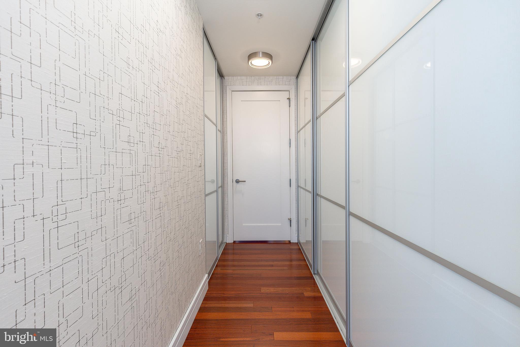 AVENUE OF THE ARTS - Residential