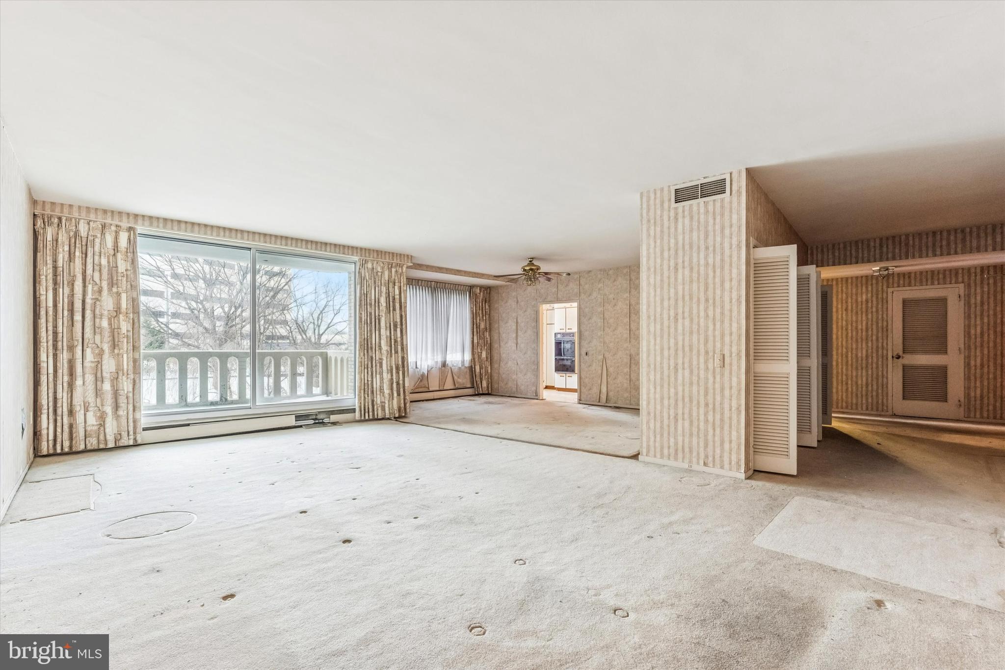 191 PRESIDENTIAL BOULEVARD 219