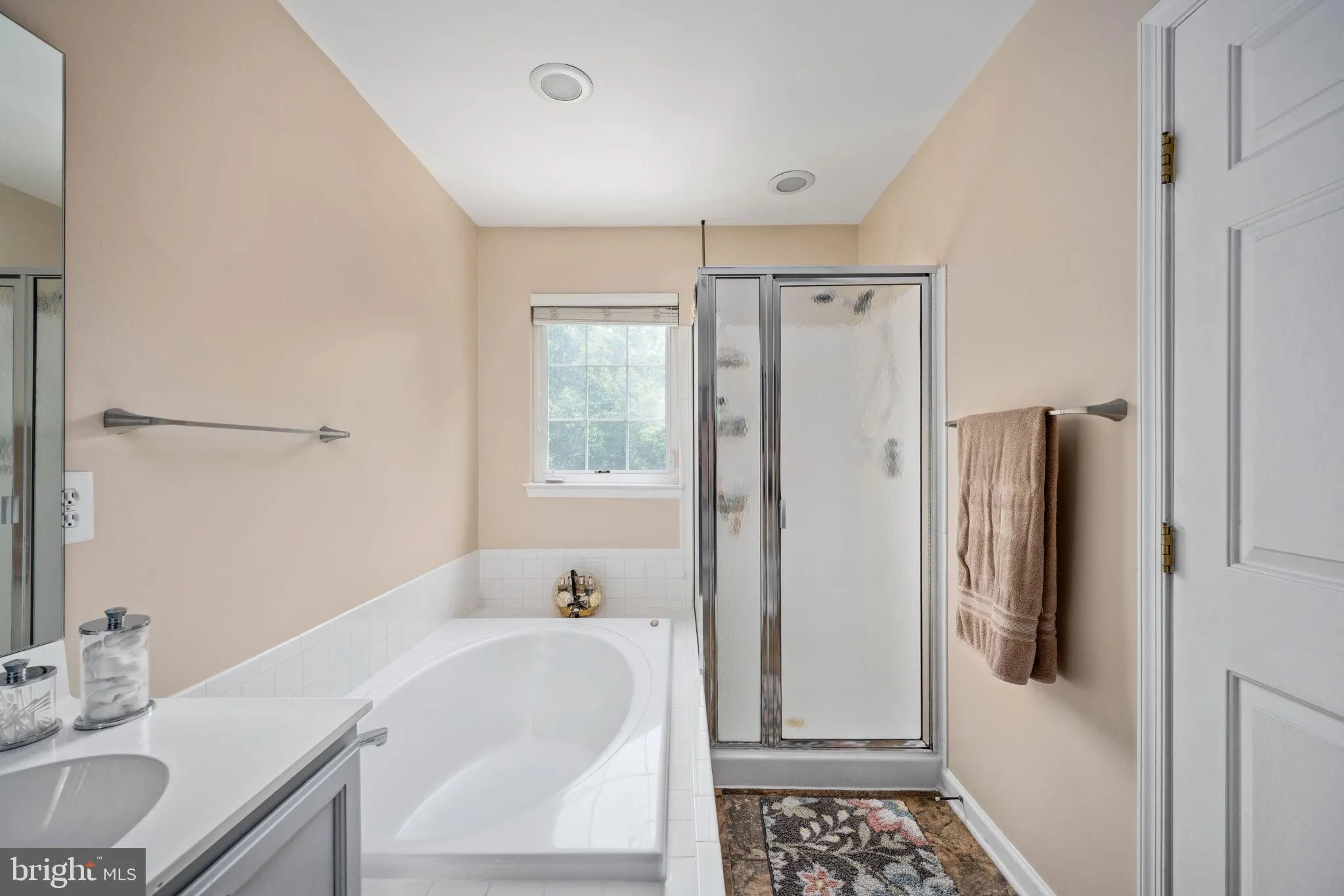 Fredericksburg, Virginia 22406, United States, 4 Bedrooms Bedrooms, ,3 BathroomsBathrooms,Residential,Contingent,146861