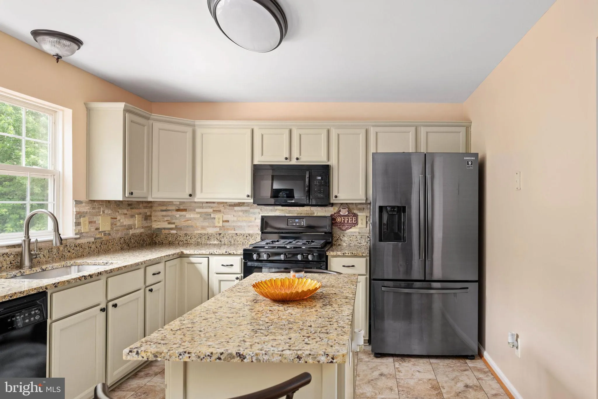 Fredericksburg, Virginia 22406, United States, 4 Bedrooms Bedrooms, ,3 BathroomsBathrooms,Residential,Contingent,146861