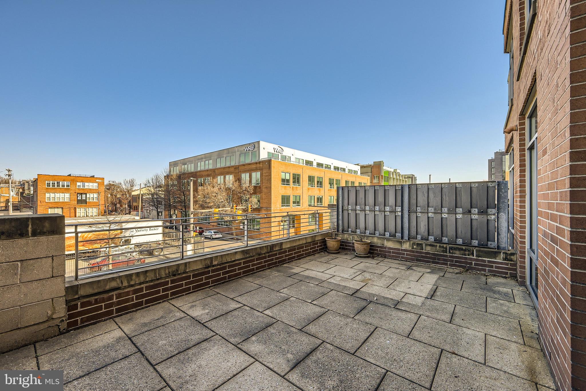 HARBOR EAST - Residential