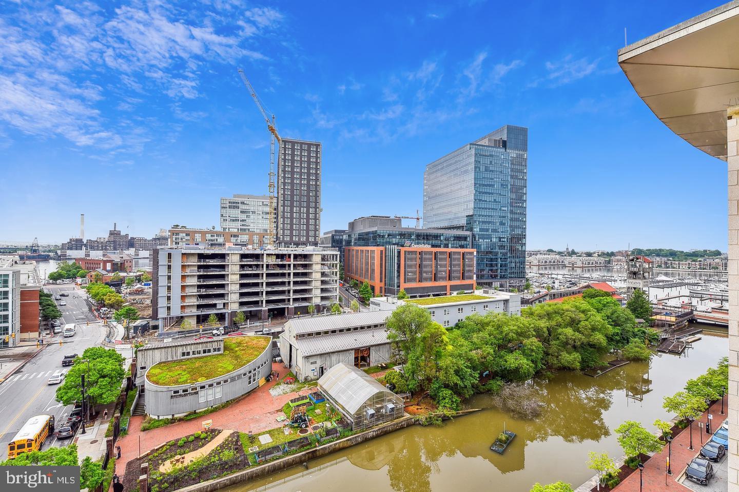 HARBOR EAST - Residential