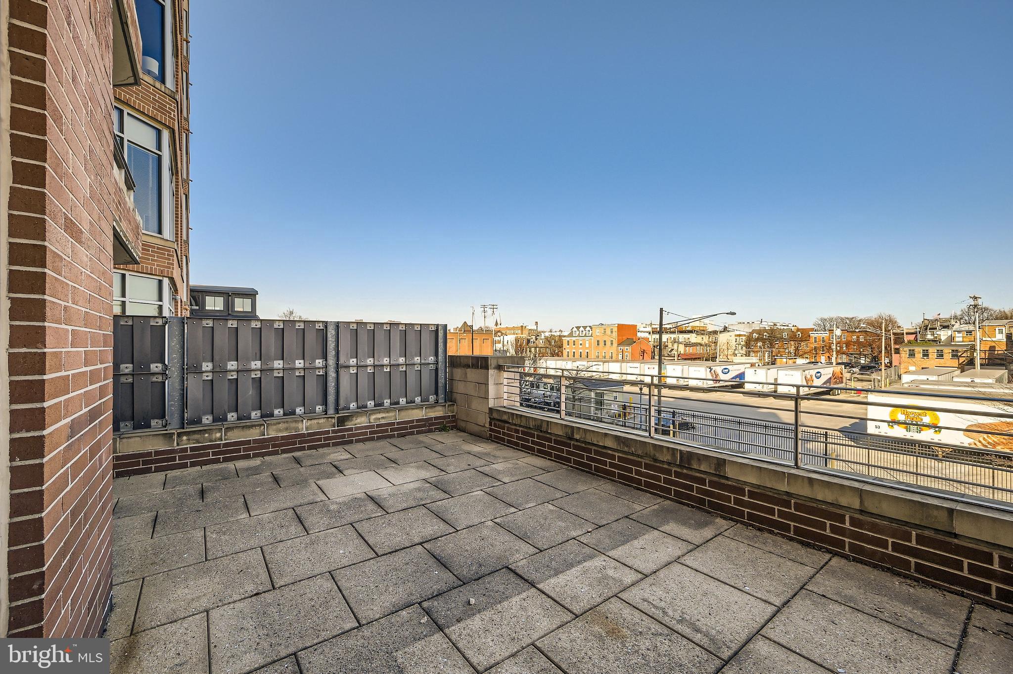 HARBOR EAST - Residential