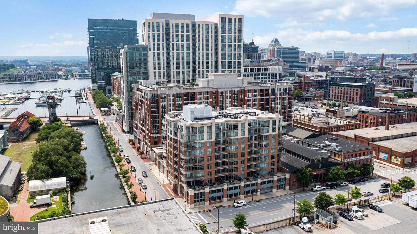 HARBOR EAST - Residential