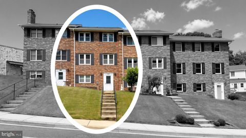 Townhouse For Sale - 41704 Courthouse Drive<br/> LEONARDTOWN, MD 20650