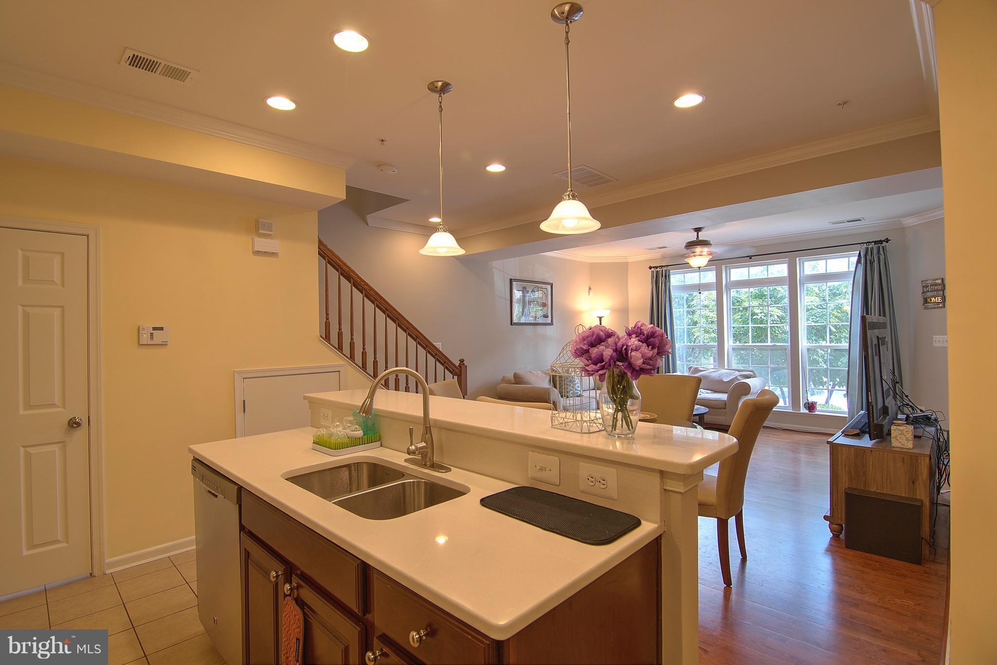 ELKRIDGE CROSSING - Residential