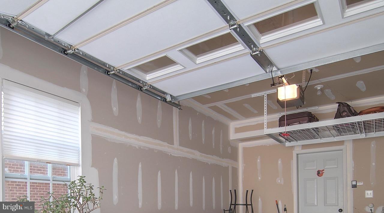 ELKRIDGE CROSSING - Residential