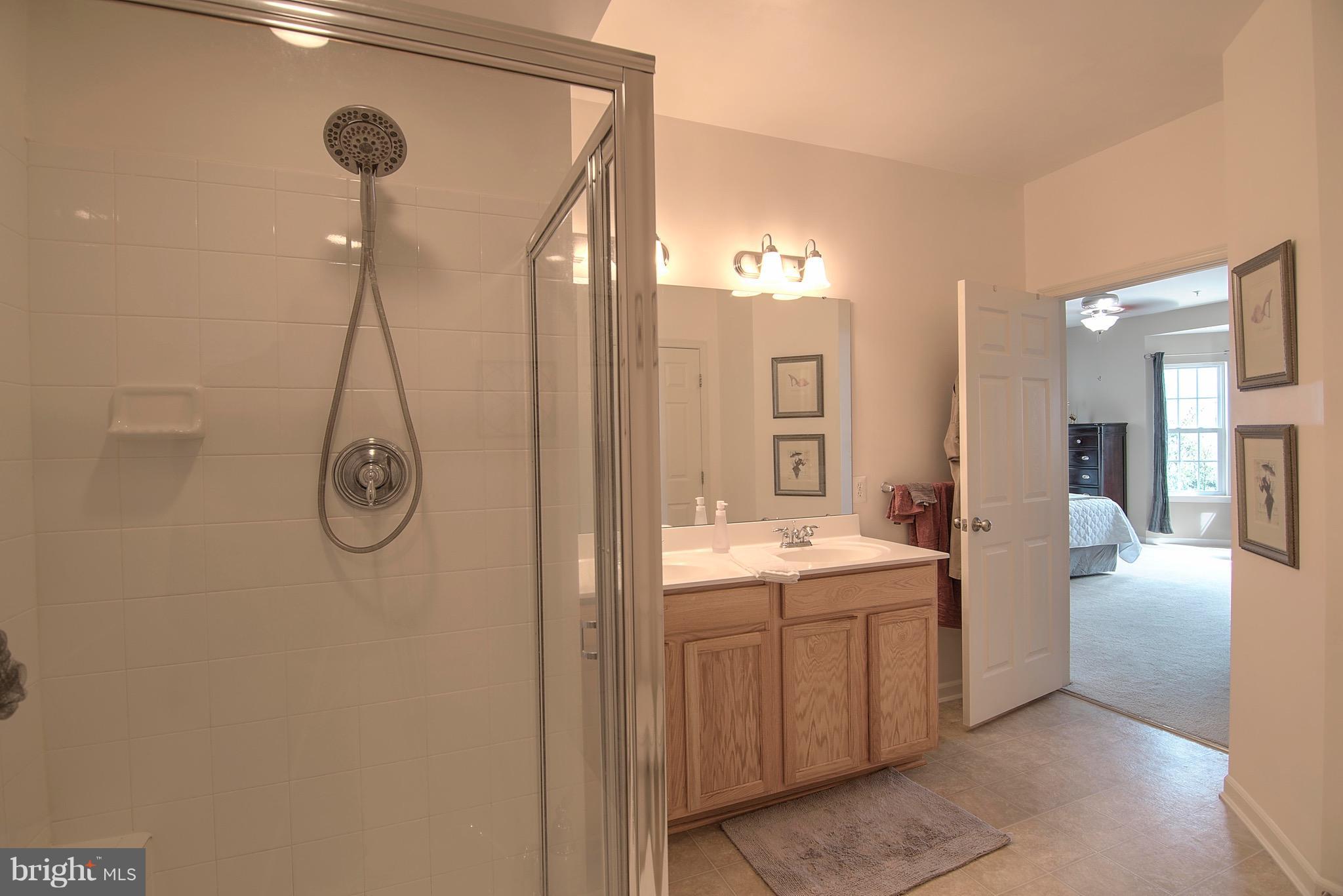 ELKRIDGE CROSSING - Residential