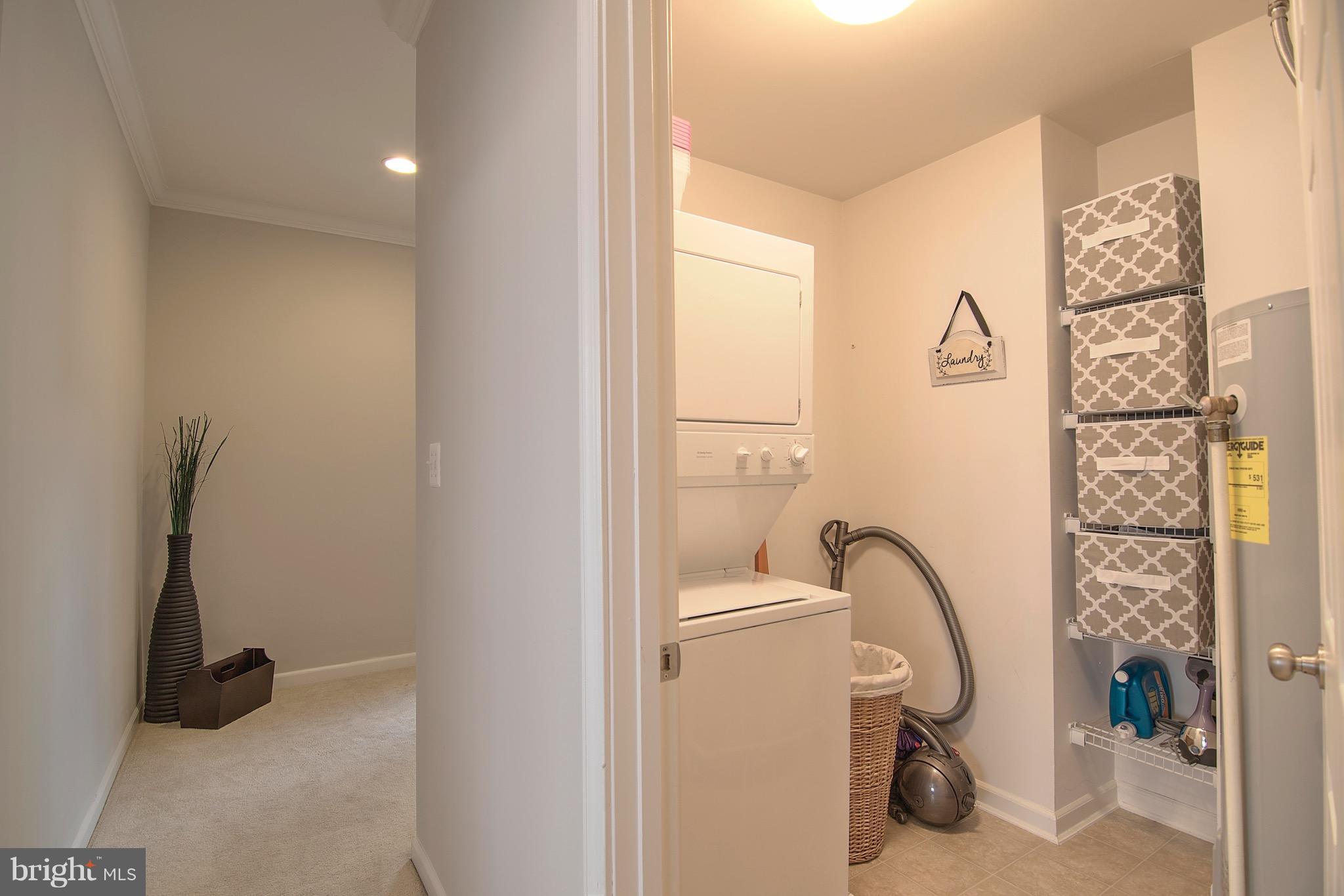 ELKRIDGE CROSSING - Residential