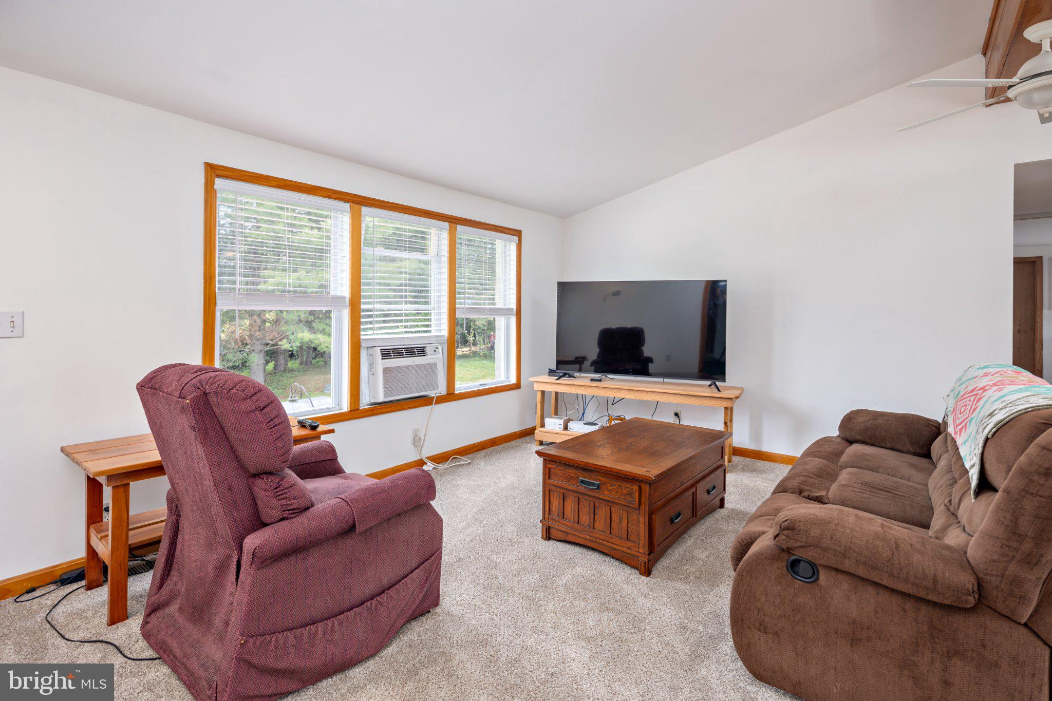 1045 DOYLE ROAD