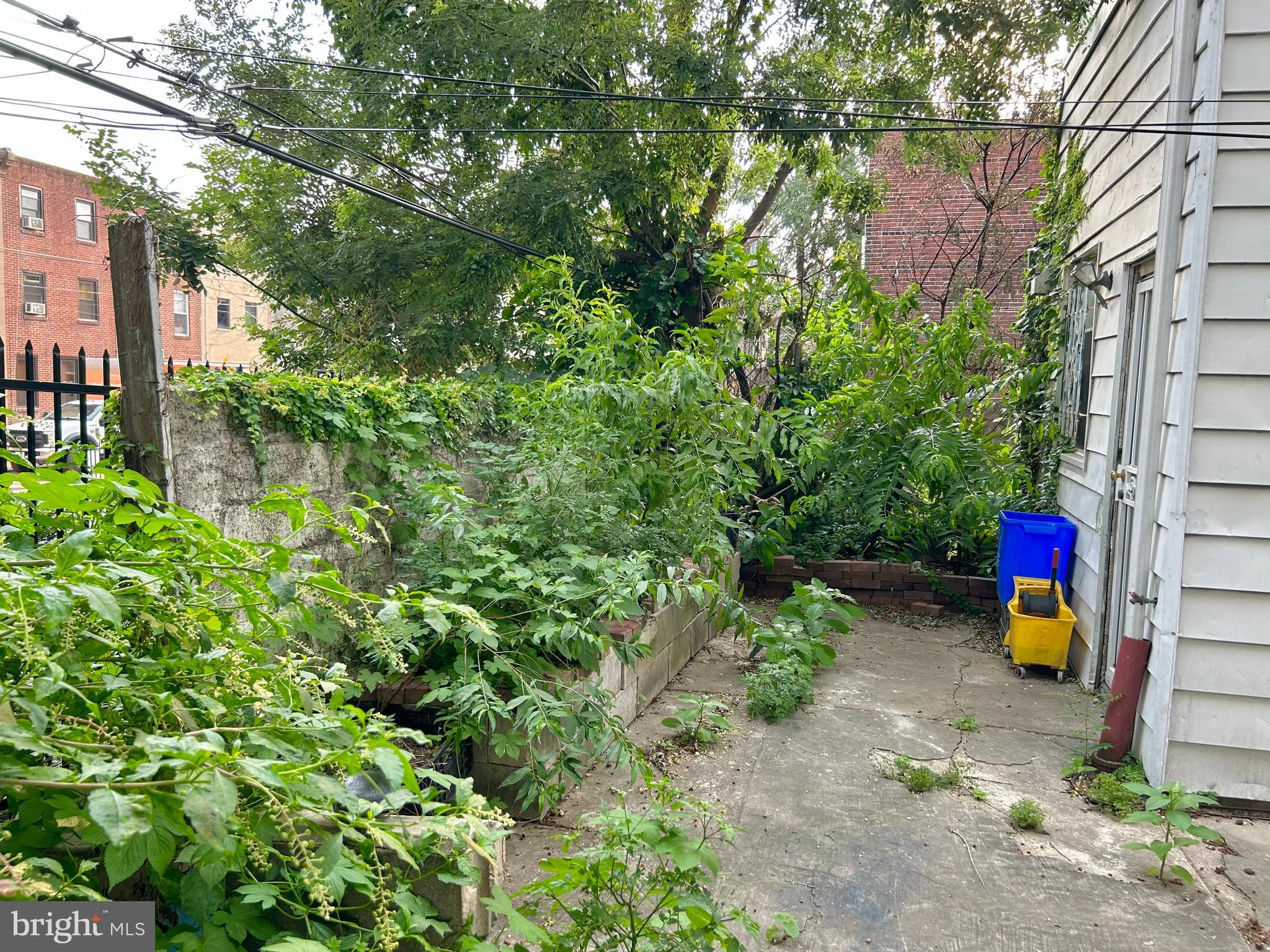 WHITMAN - Residential Lease