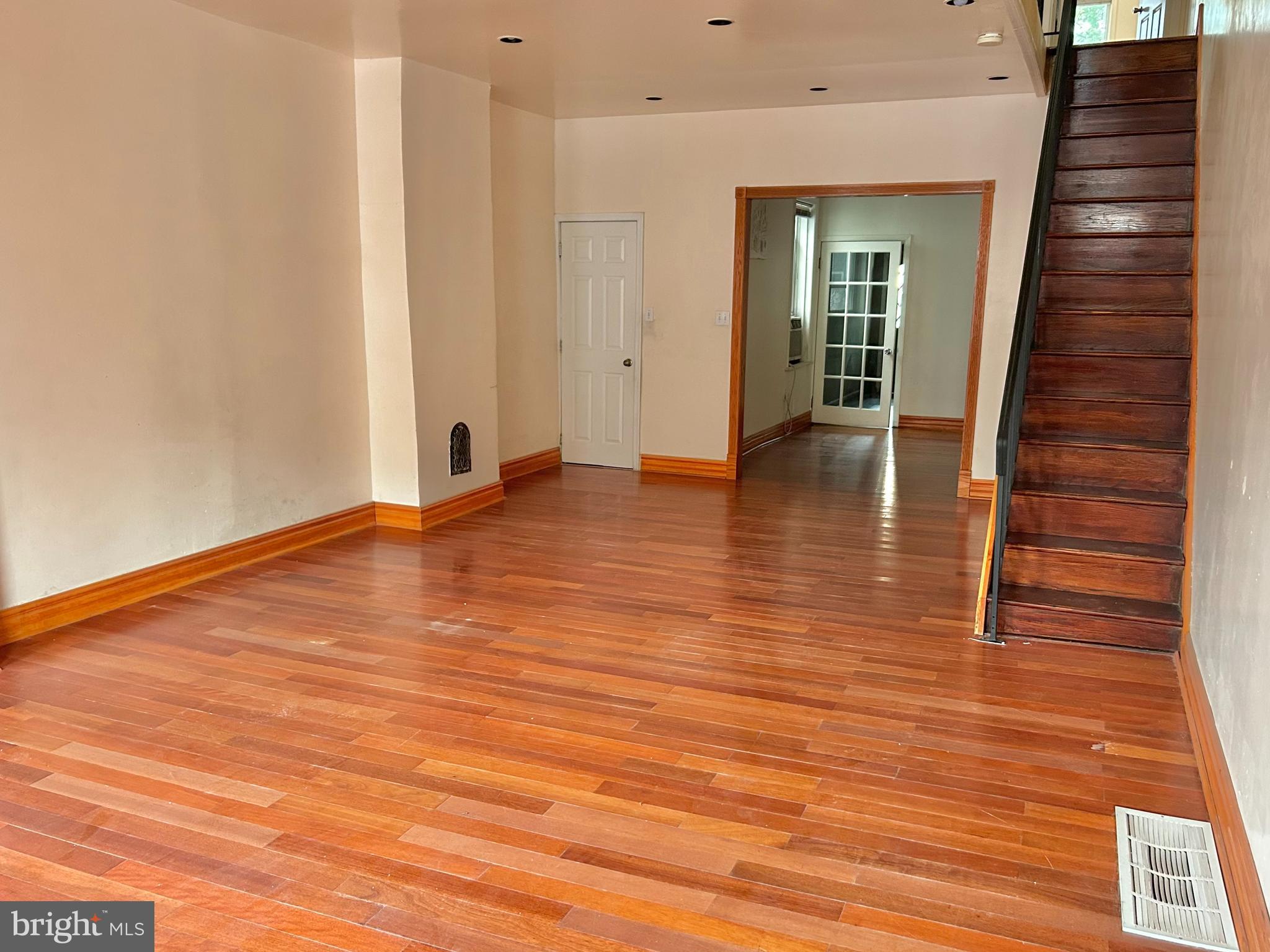 WHITMAN - Residential Lease