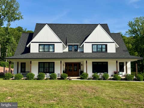 Homes For Sale - 911 N Circle Drive<br/> DOVER, PA 17315
