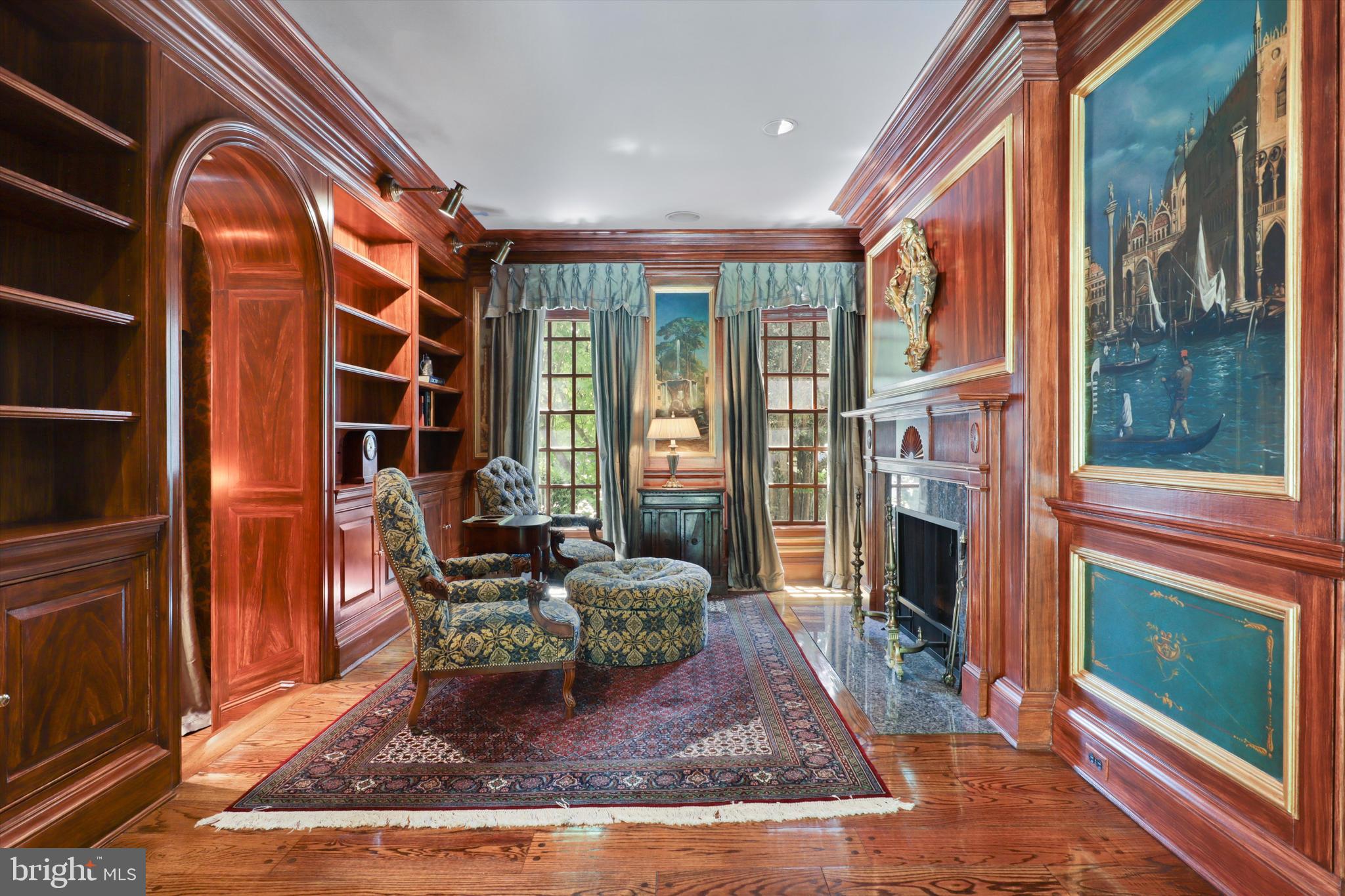 SADDLE RIDGE - Residential