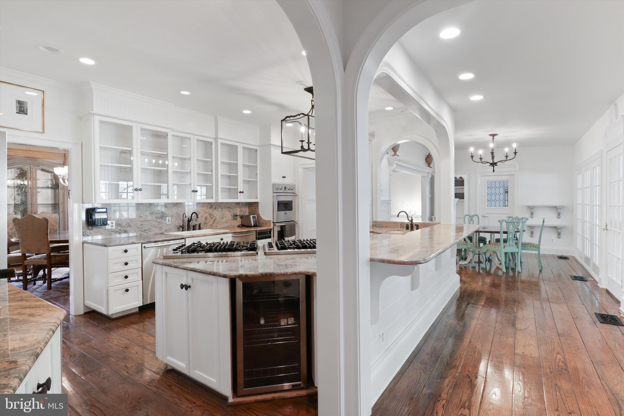 SADDLE RIDGE - Residential