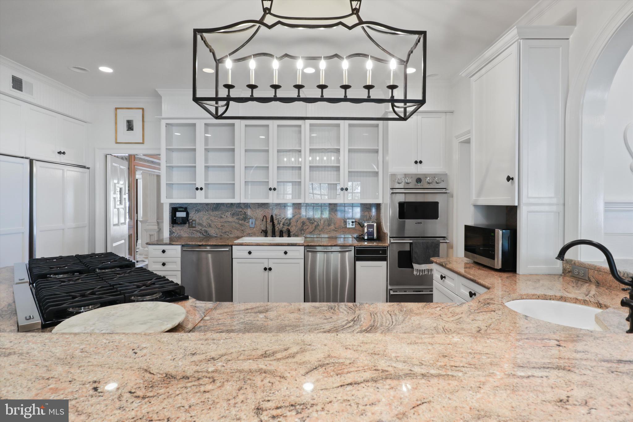 SADDLE RIDGE - Residential