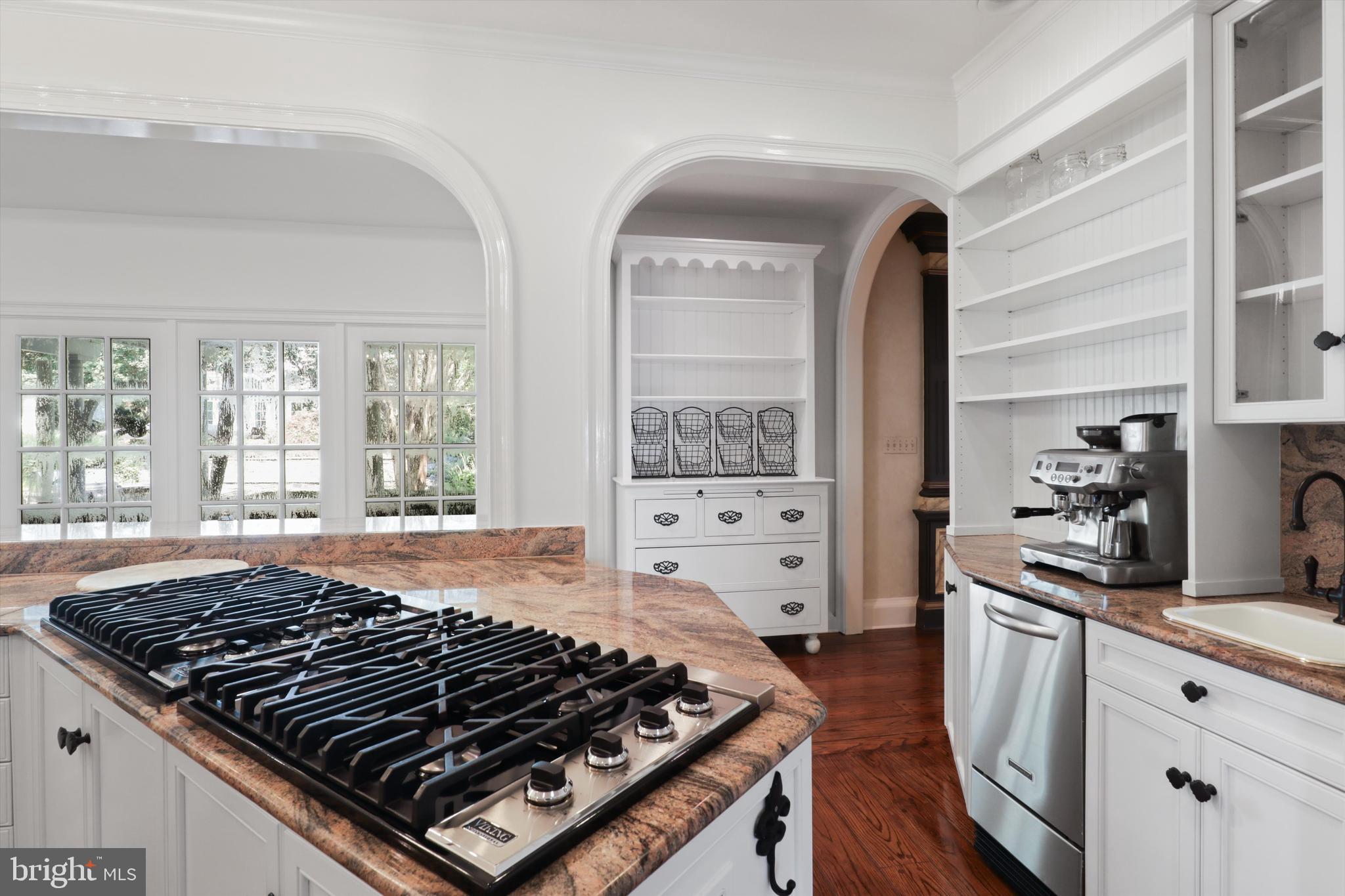 SADDLE RIDGE - Residential