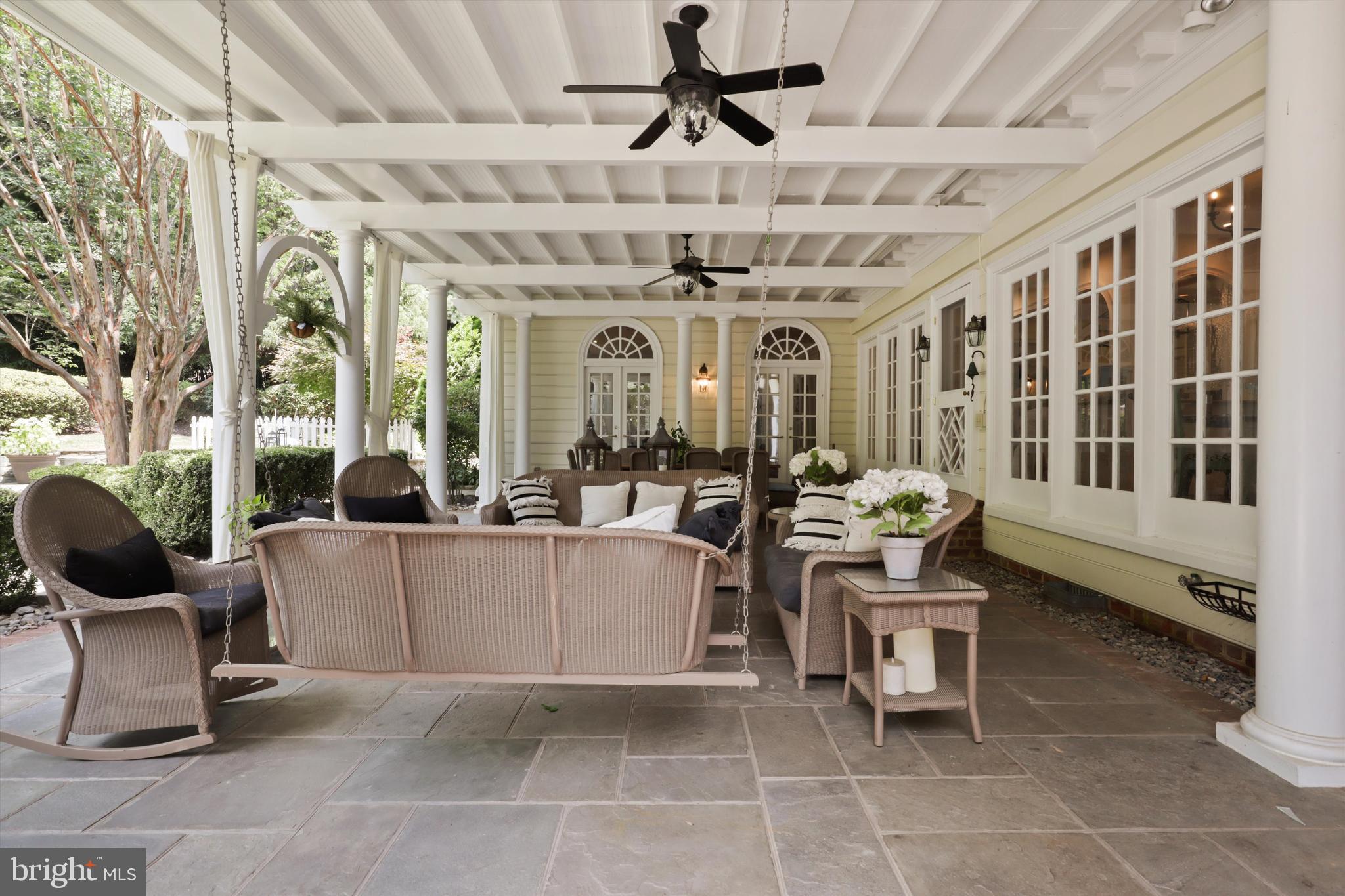 SADDLE RIDGE - Residential