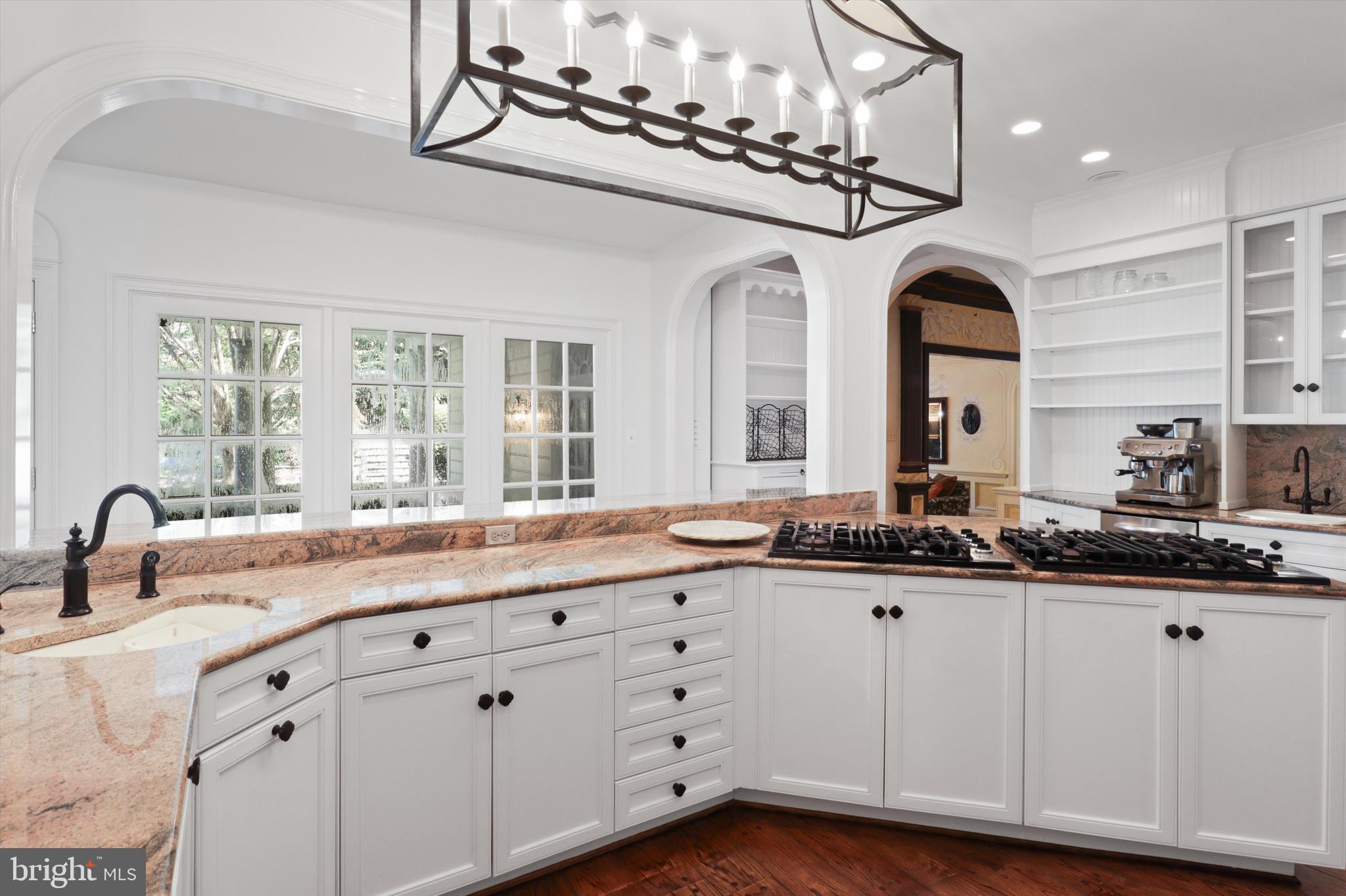 SADDLE RIDGE - Residential