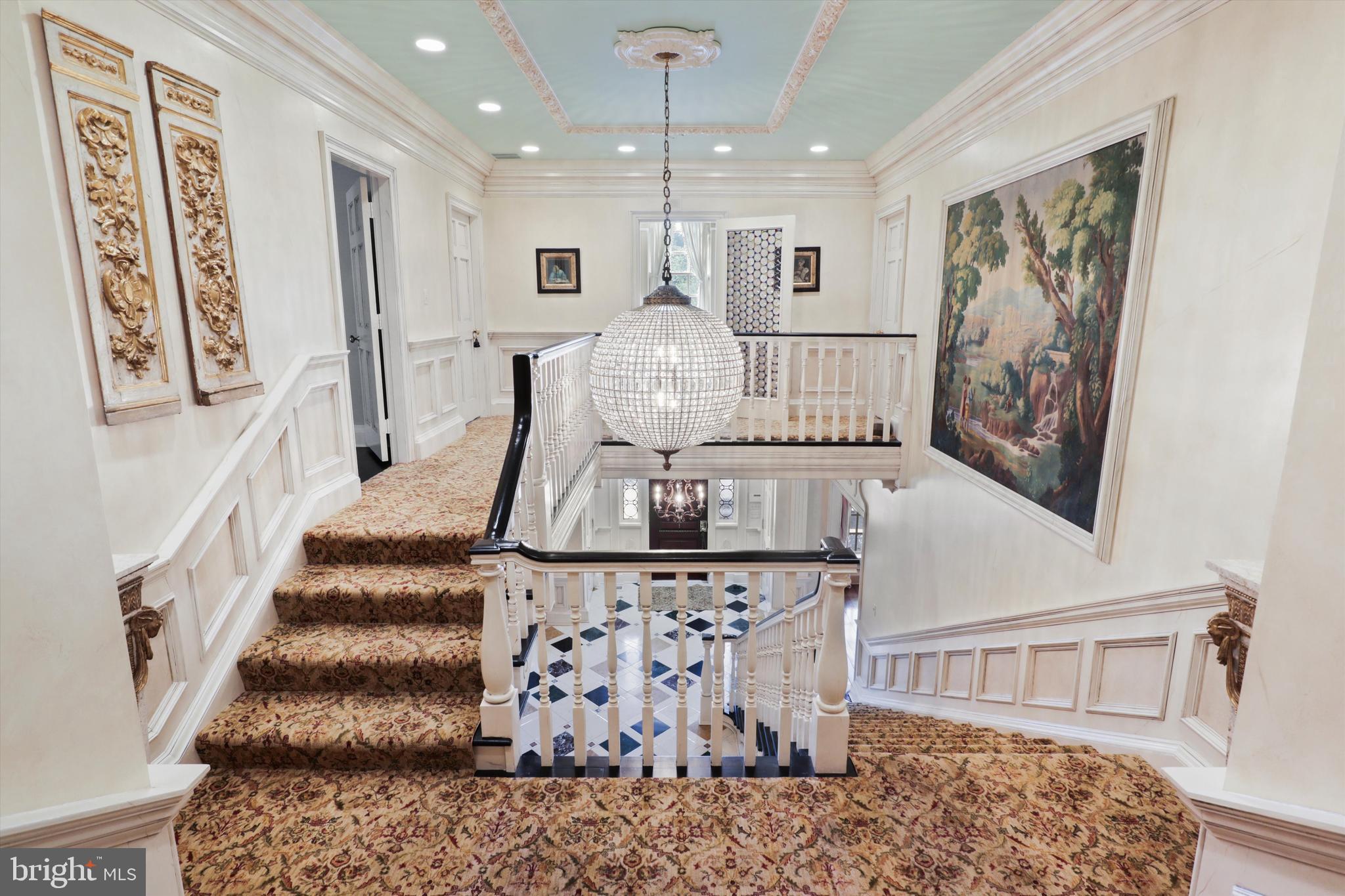 SADDLE RIDGE - Residential