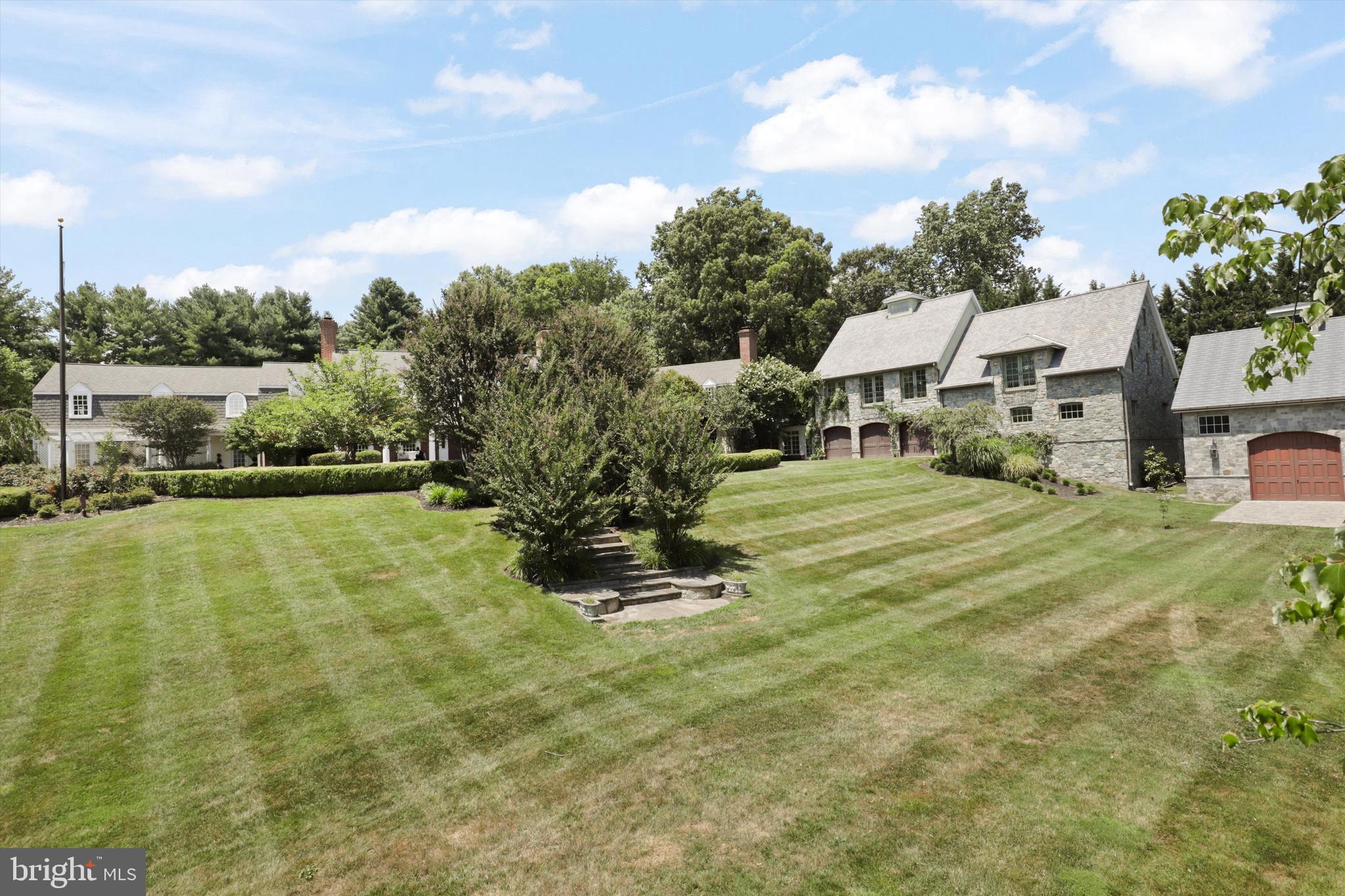 SADDLE RIDGE - Residential