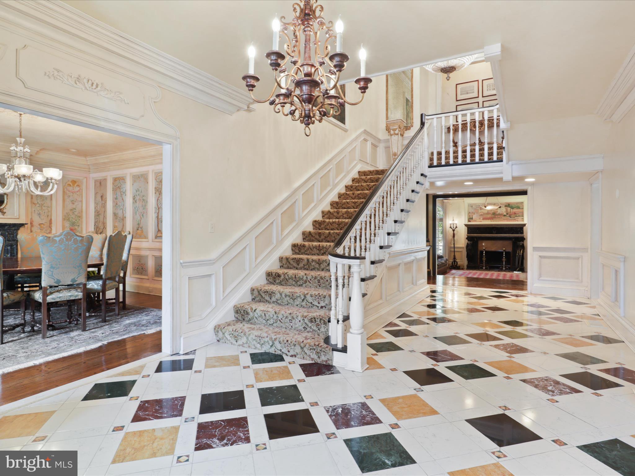 SADDLE RIDGE - Residential