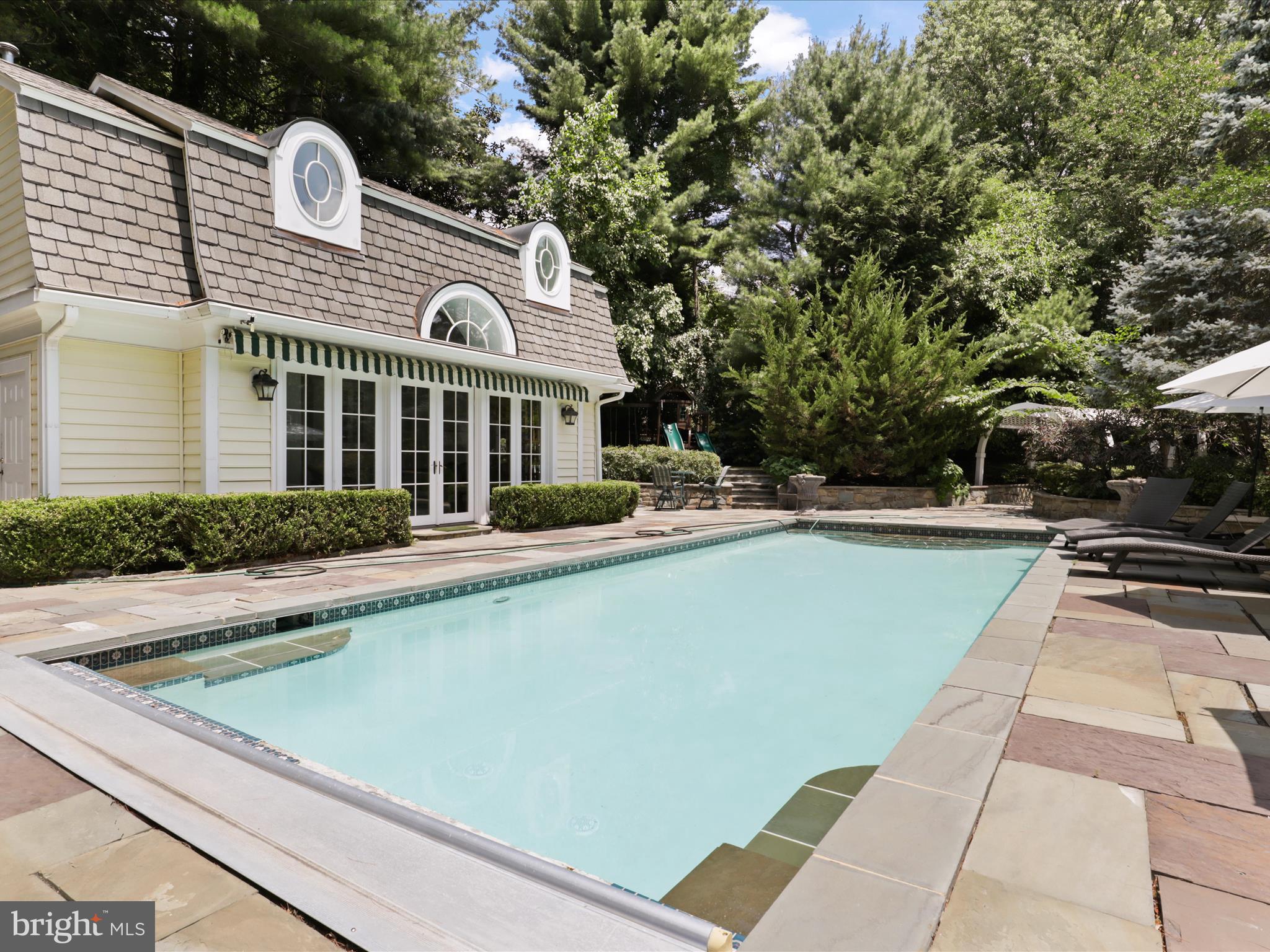 SADDLE RIDGE - Residential