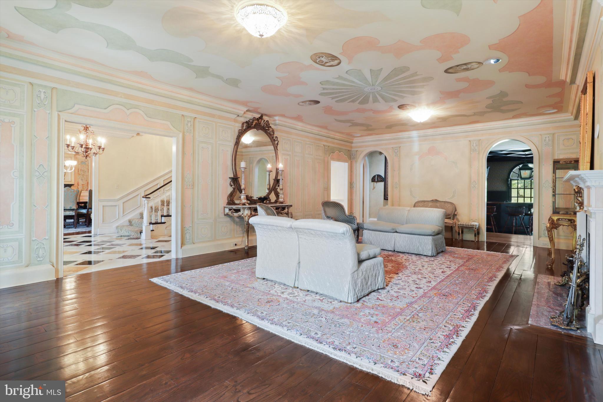 SADDLE RIDGE - Residential