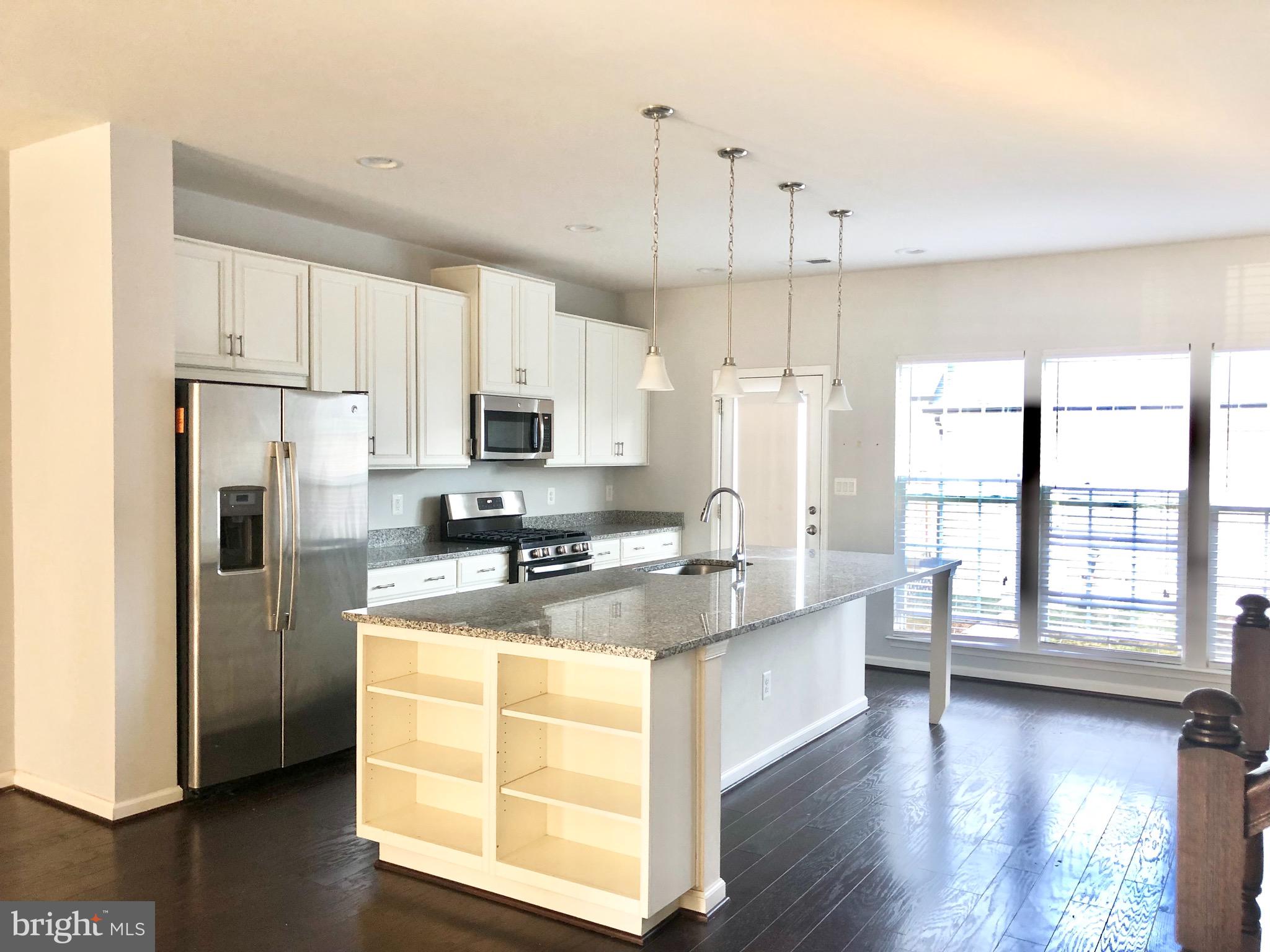 EMBREY MILL - Residential Lease