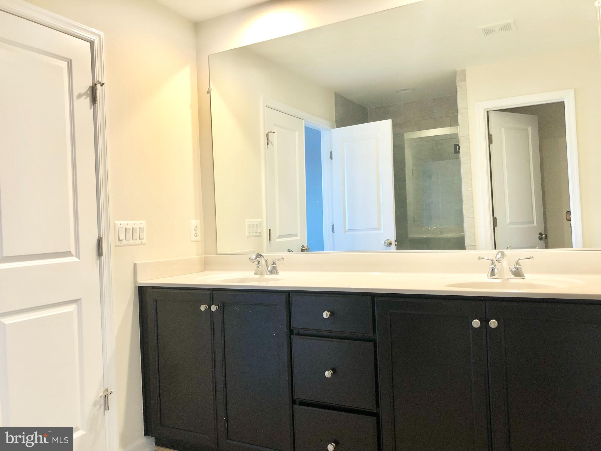 EMBREY MILL - Residential Lease