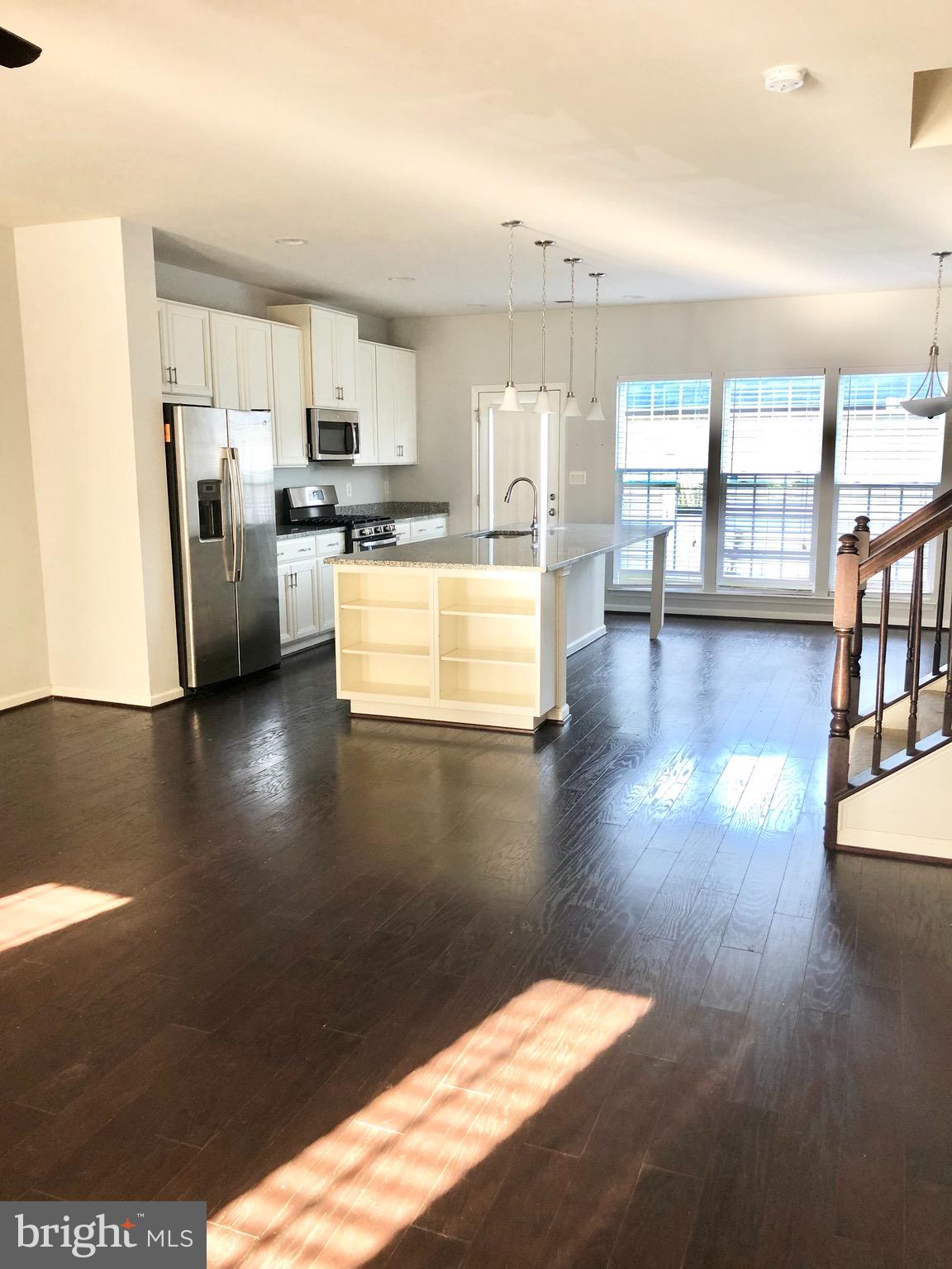 EMBREY MILL - Residential Lease