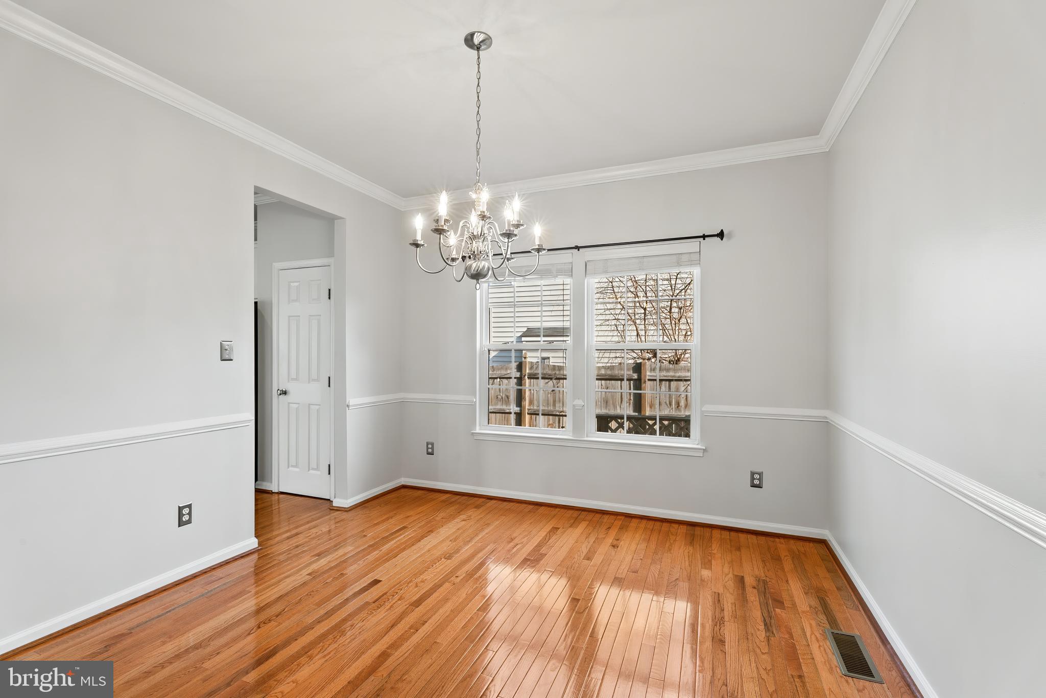 LINTON CREST - Residential