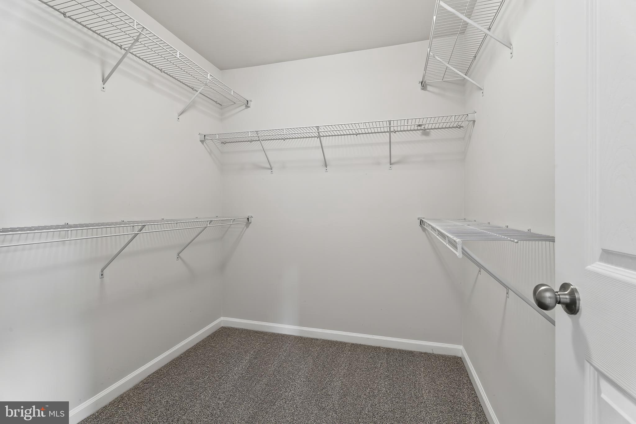 LINTON CREST - Residential