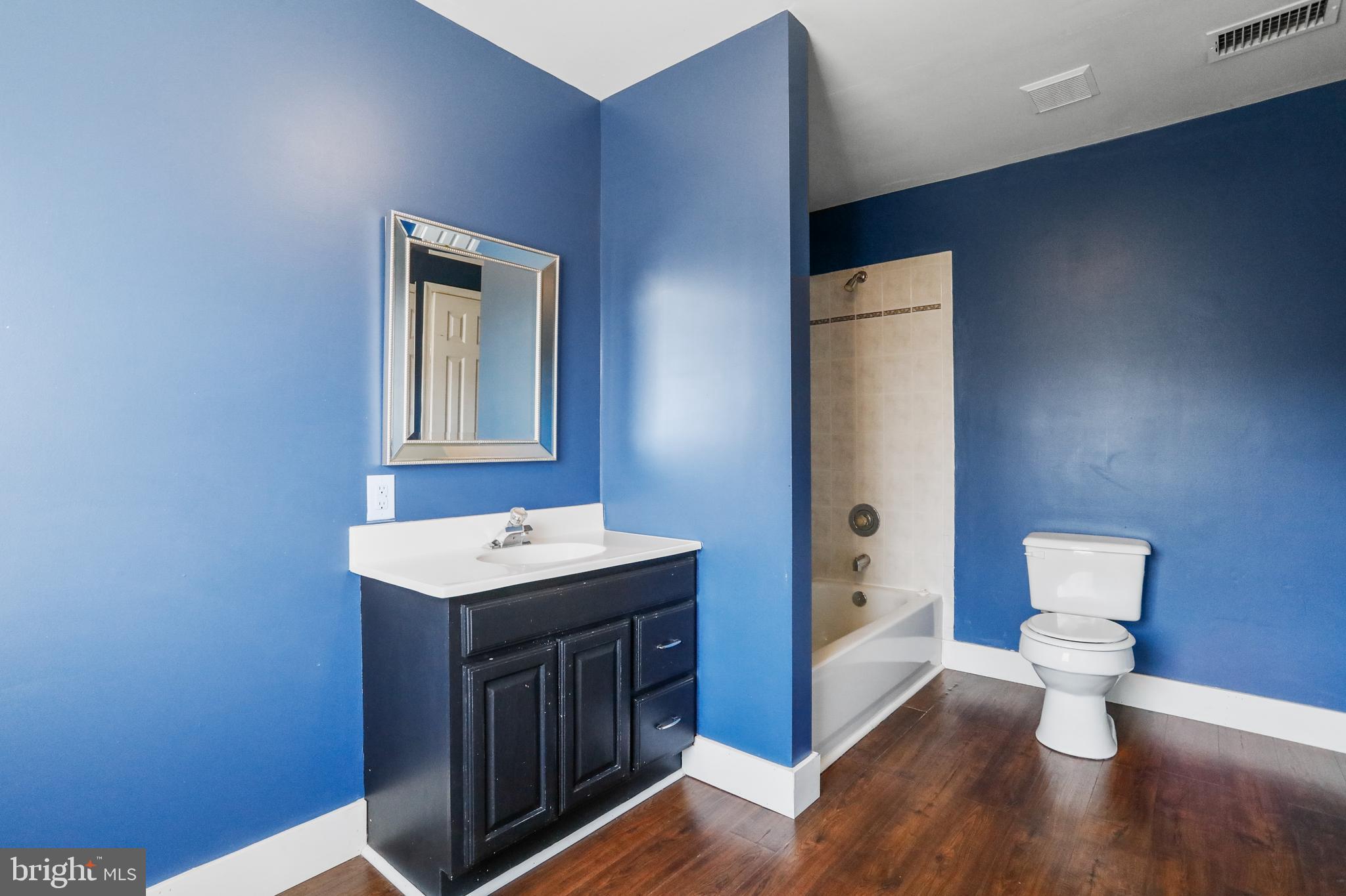 RIVERSIDE - Residential