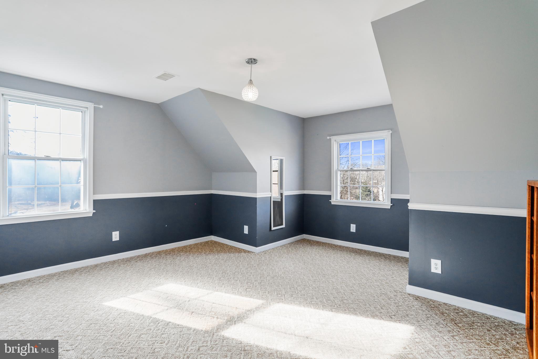 RIVERSIDE - Residential