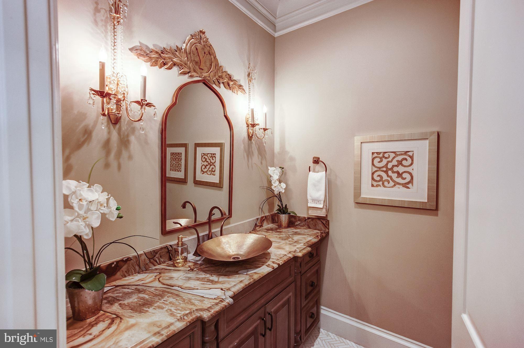 PEACOCK STATION - Residential