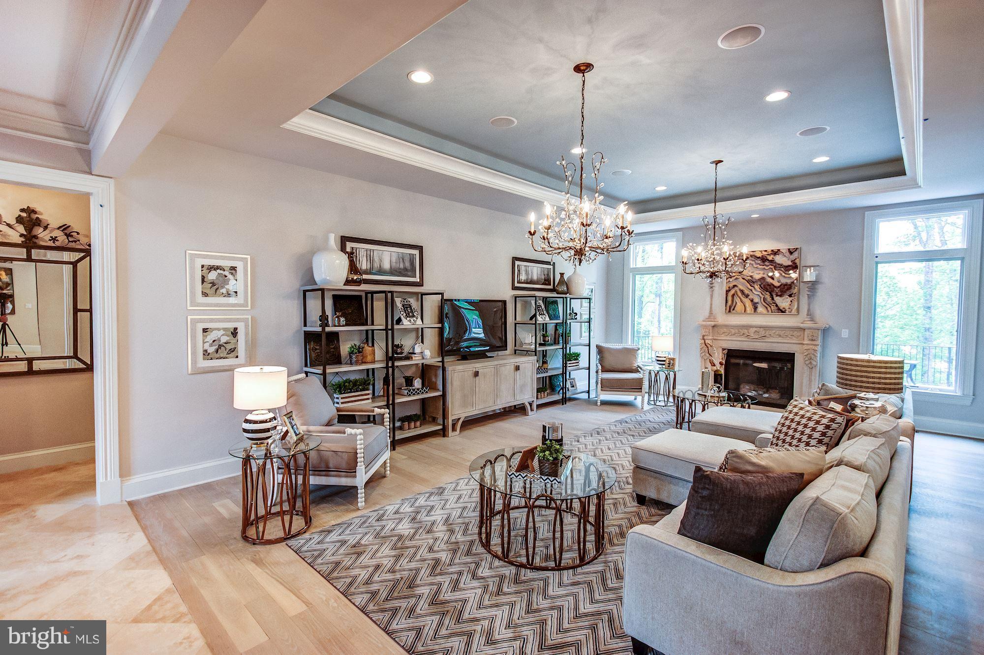 PEACOCK STATION - Residential