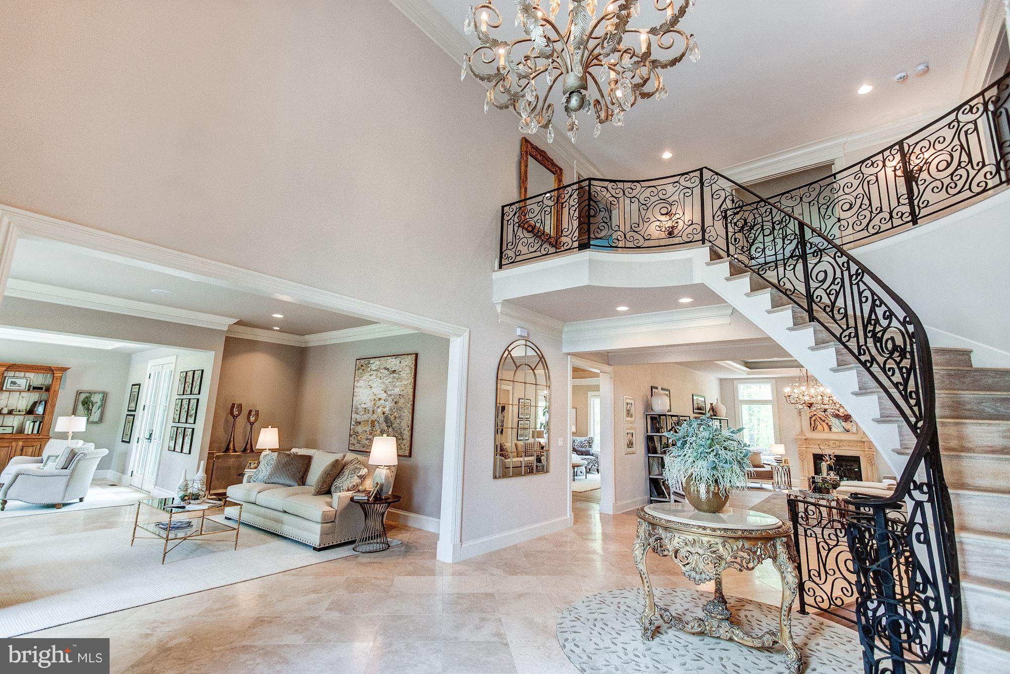 PEACOCK STATION - Residential