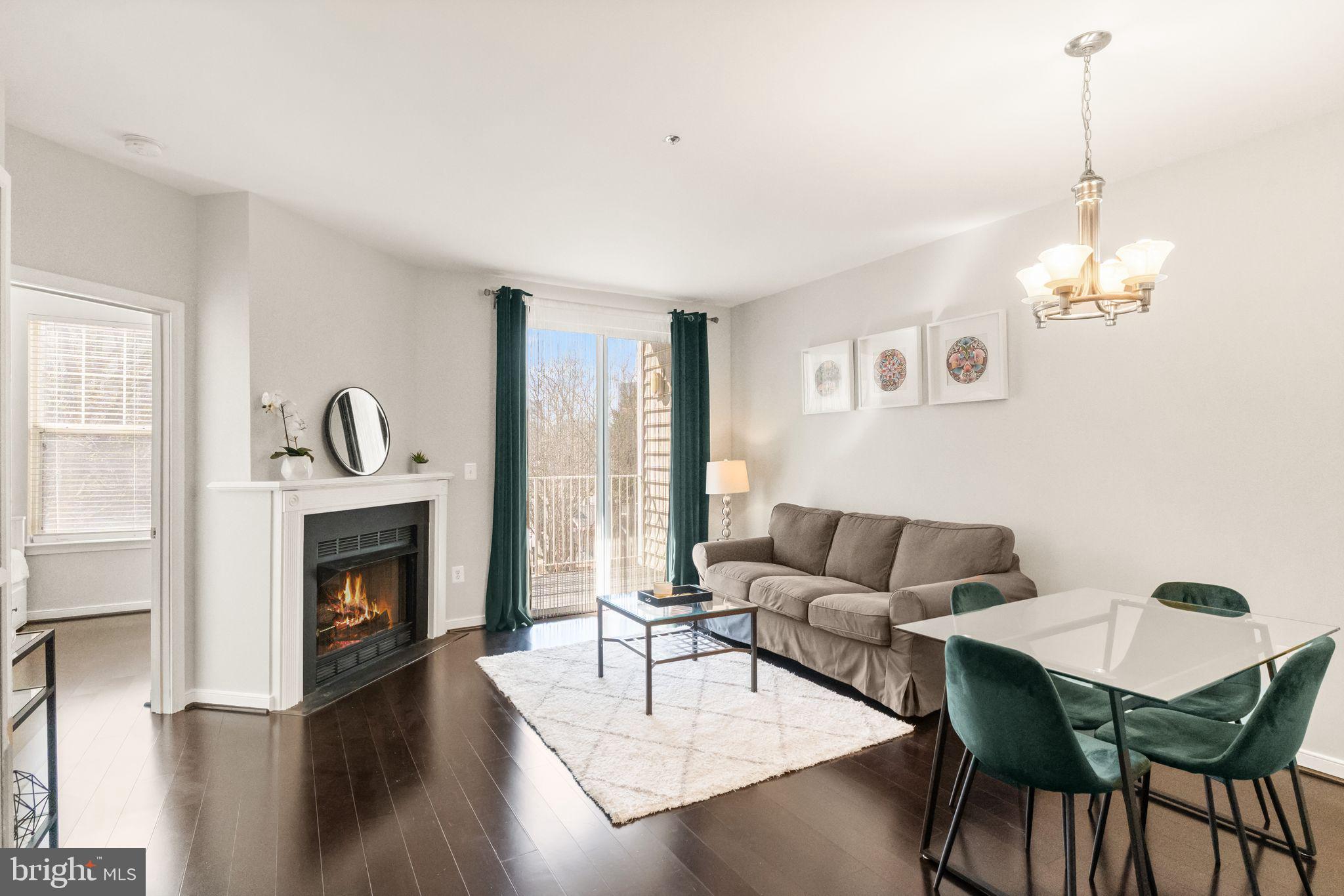 LILLIAN COURT AT TYSONS 11 - Residential