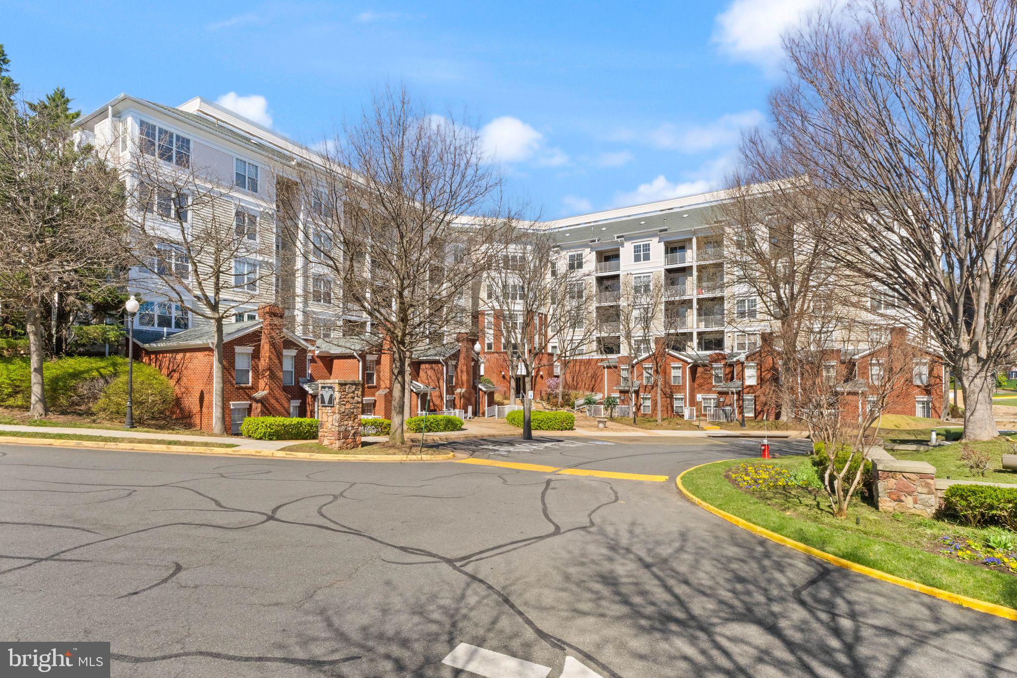 LILLIAN COURT AT TYSONS 11 - Residential