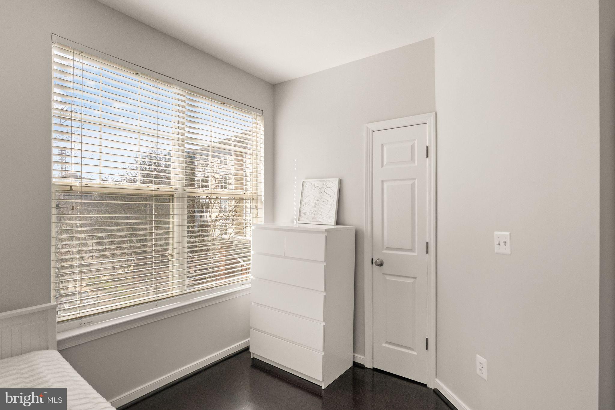 LILLIAN COURT AT TYSONS 11 - Residential