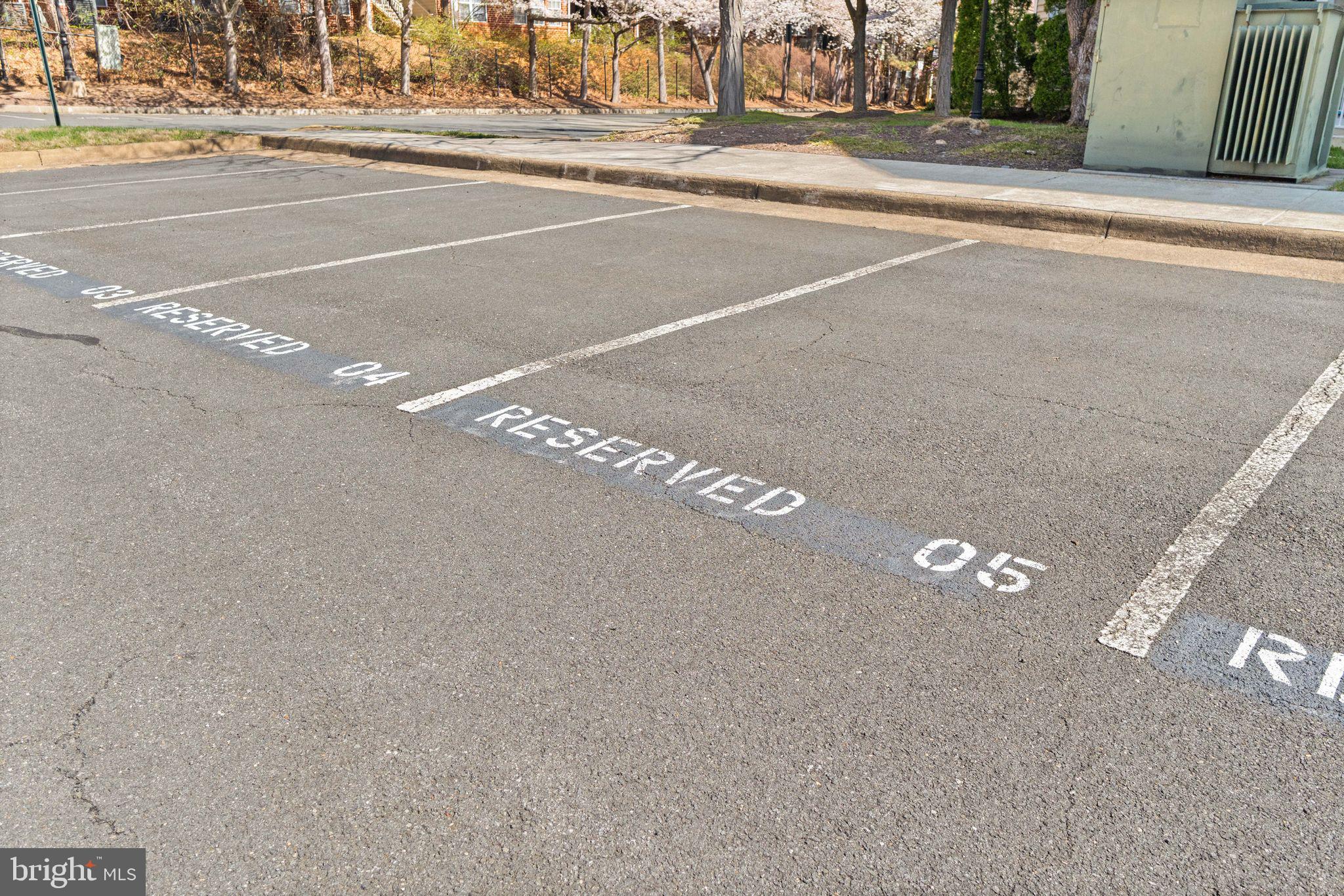 LILLIAN COURT AT TYSONS 11 - Residential